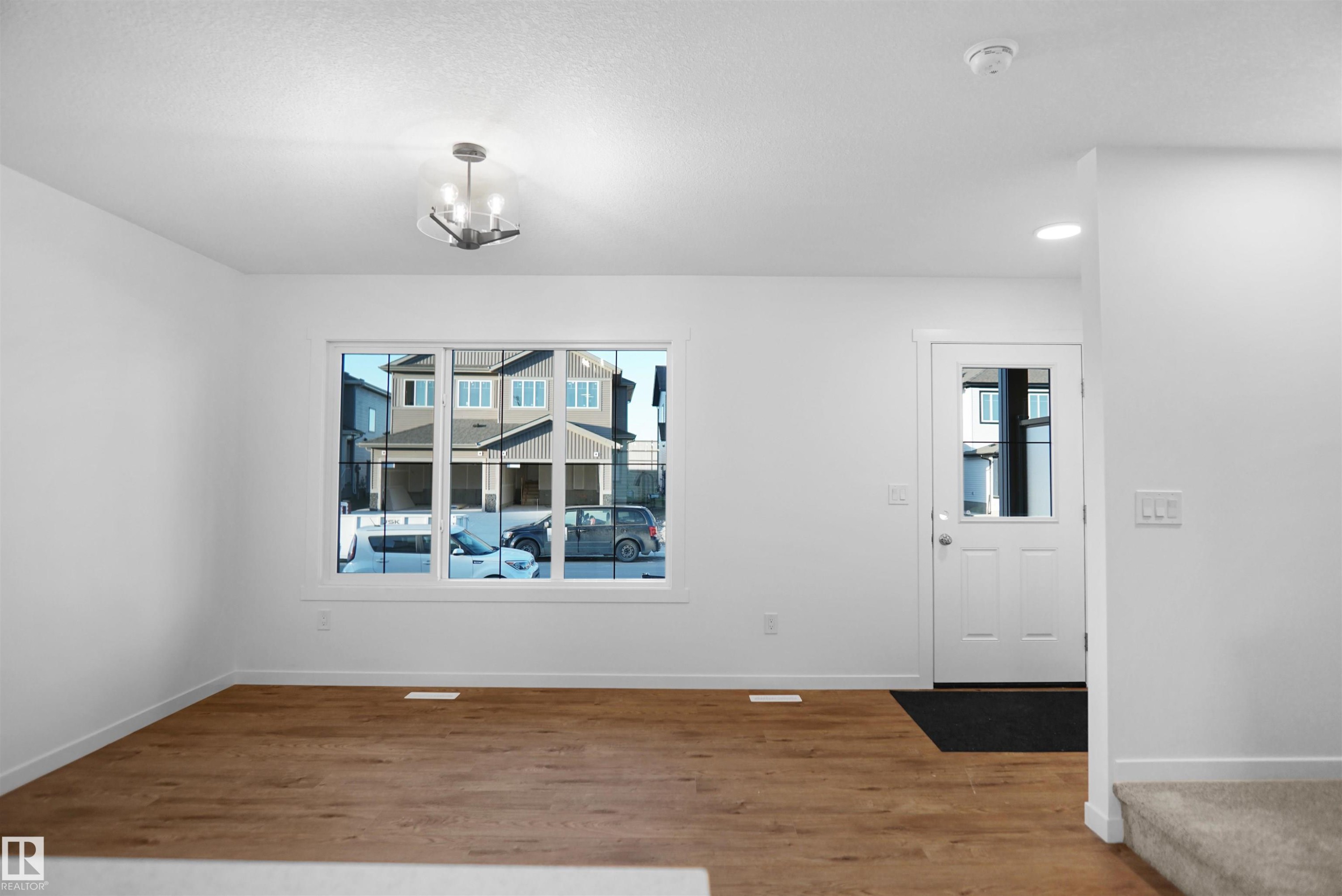 












244 Savoy Crescent

,
Sherwood Park,




AB
T8H 0Z5

