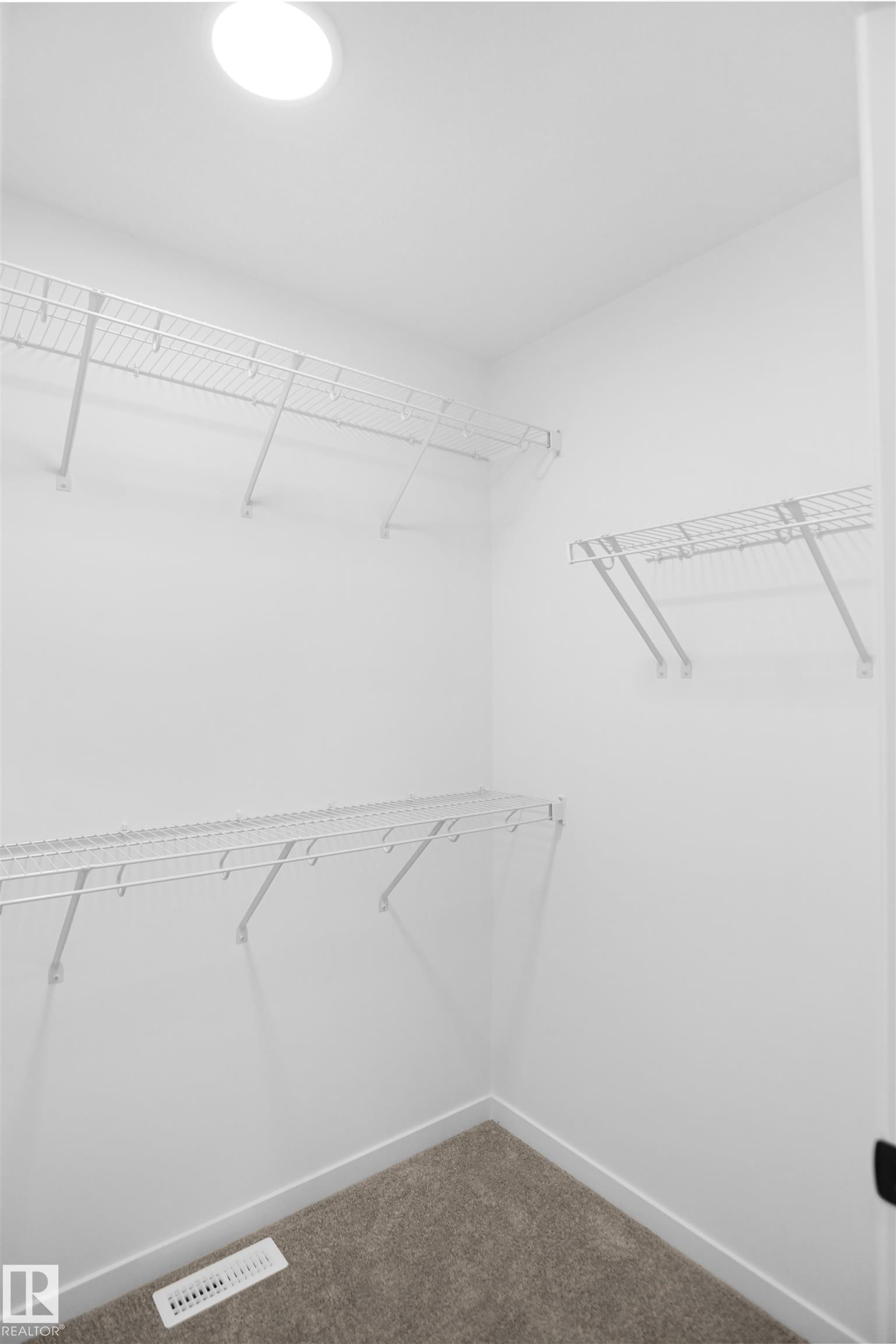 












244 Savoy Crescent

,
Sherwood Park,




AB
T8H 0Z5

