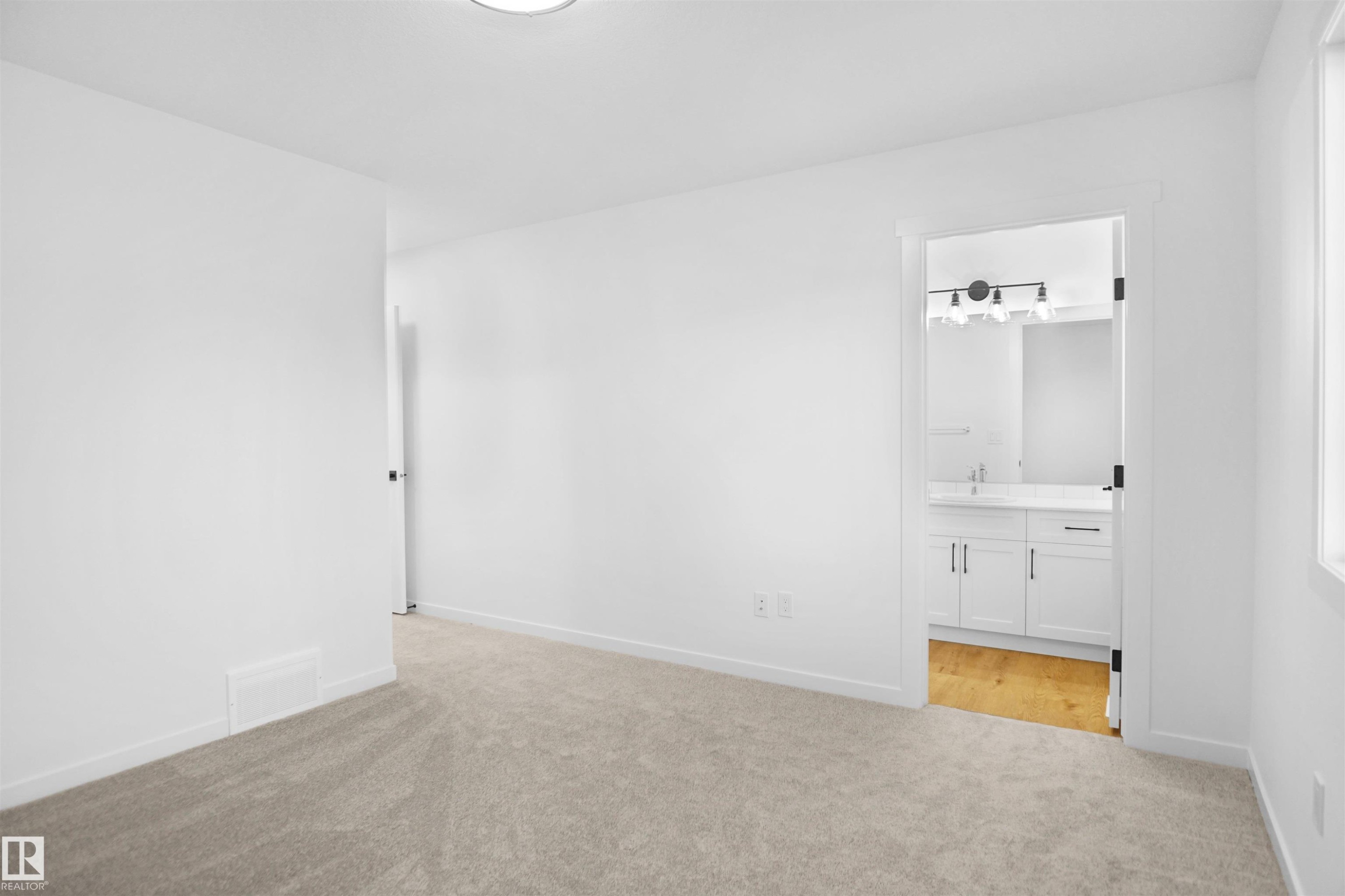 












244 Savoy Crescent

,
Sherwood Park,




AB
T8H 0Z5

