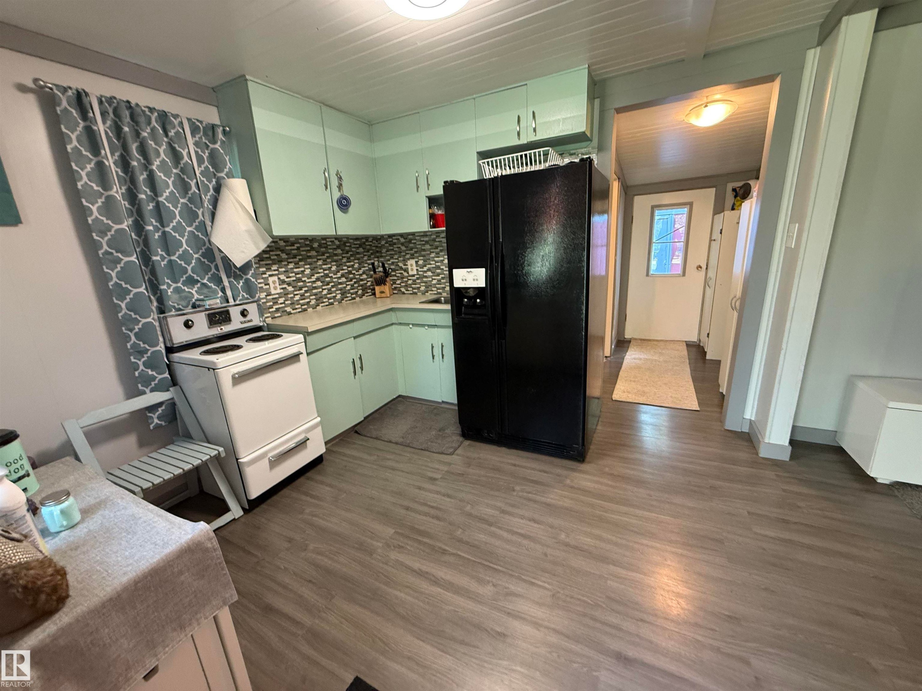 












145 David Drive

,
Rural Athabasca County,




AB
T9S 1S3

