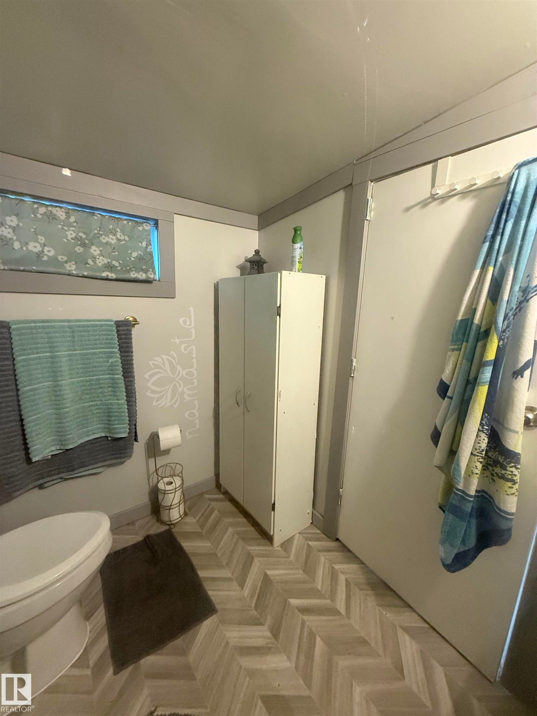 












145 David Drive

,
Rural Athabasca County,




AB
T9S 1S3

