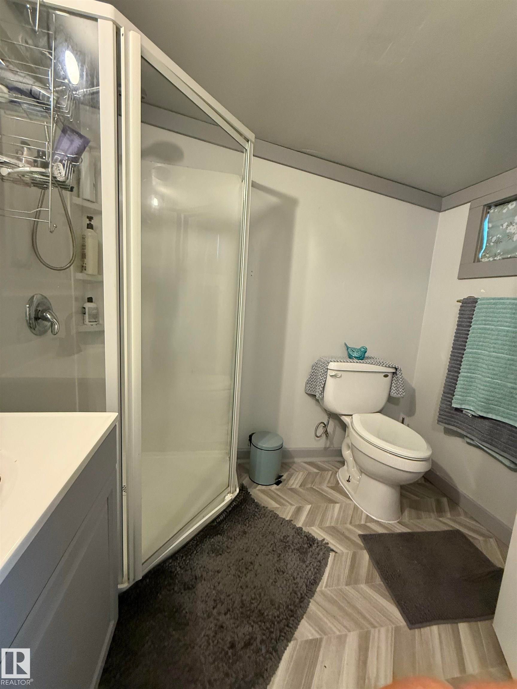 












145 David Drive

,
Rural Athabasca County,




AB
T9S 1S3

