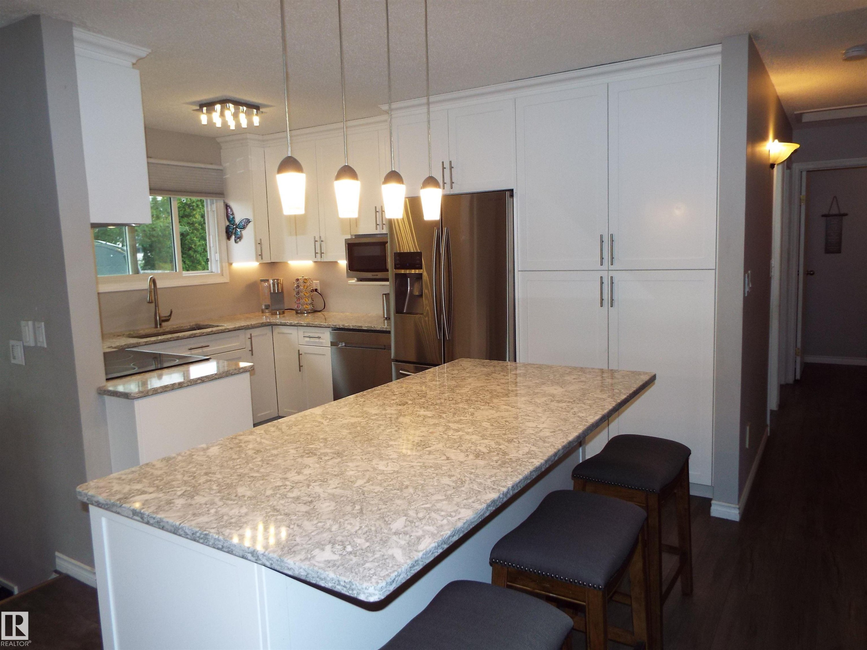 












3614 CALEDONIA Drive

,
Leduc,




AB
T9E 6G4

