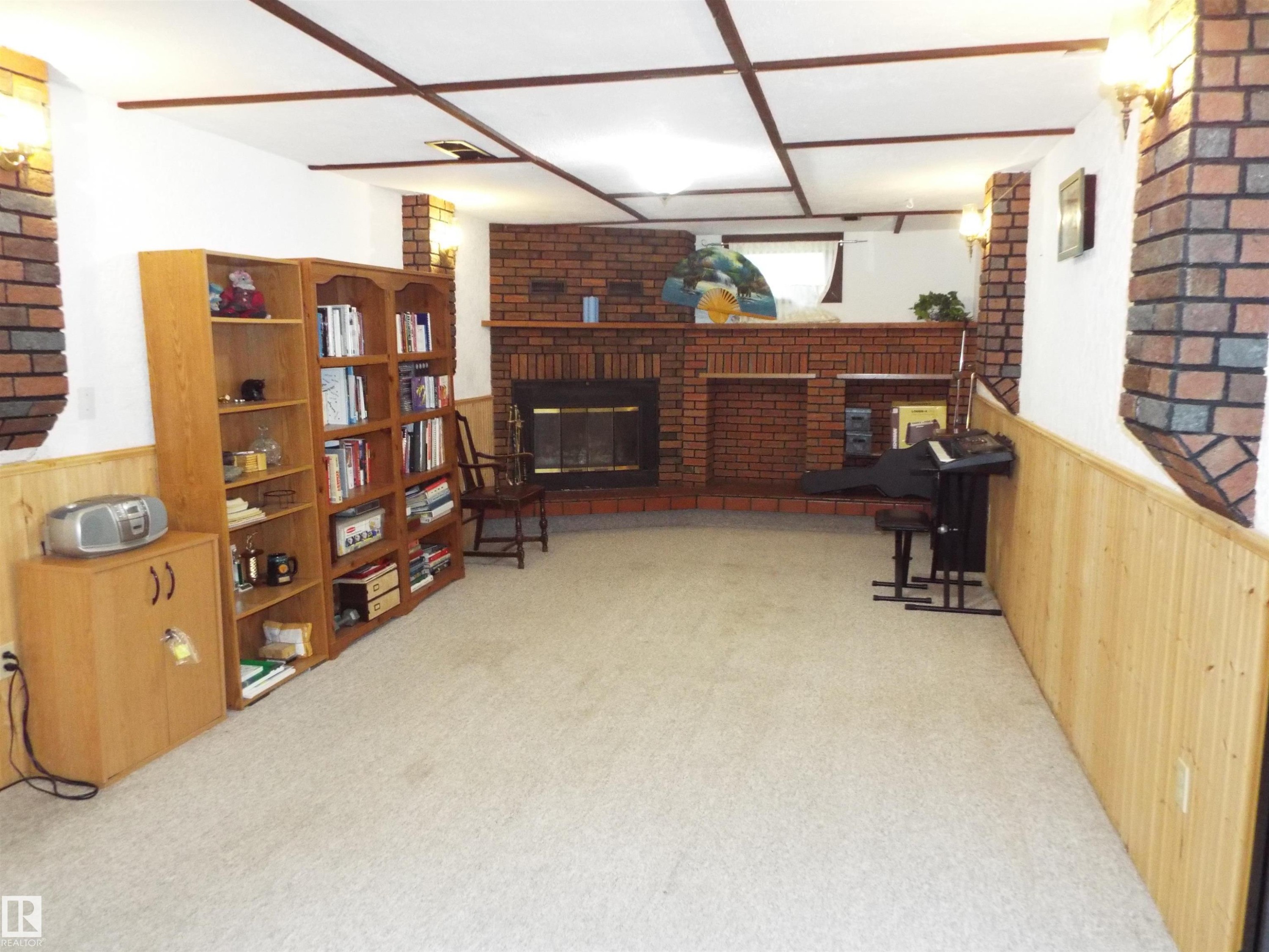 












3614 CALEDONIA Drive

,
Leduc,




AB
T9E 6G4

