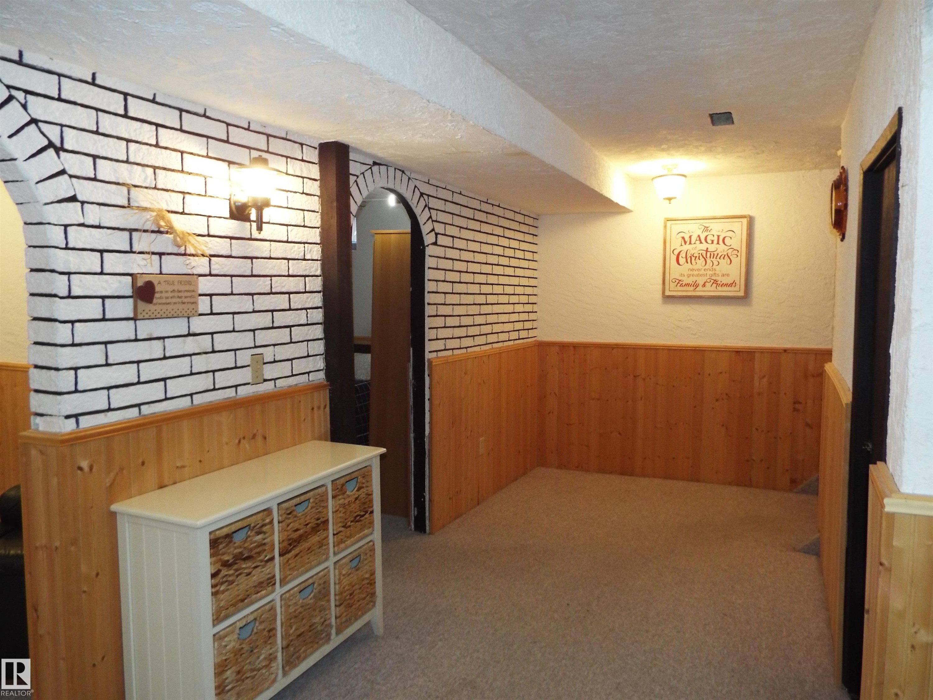 












3614 CALEDONIA Drive

,
Leduc,




AB
T9E 6G4

