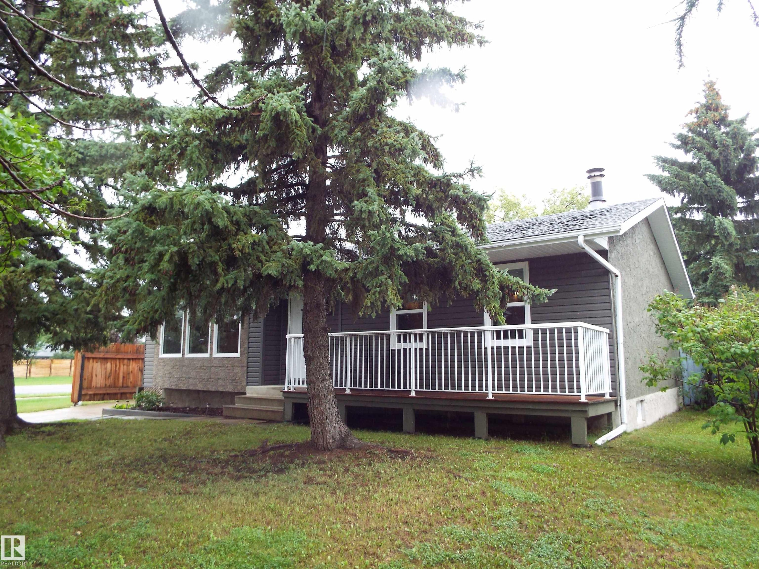 












3614 CALEDONIA Drive

,
Leduc,




AB
T9E 6G4

