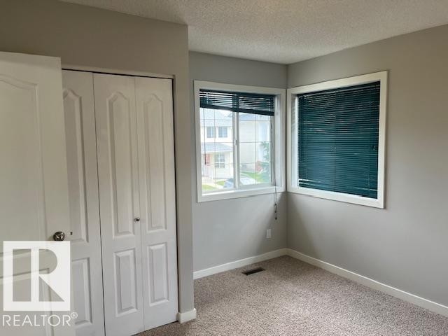 












16 West-1033 Youville Drive W

,
Edmonton,




AB
T6L 6V9

