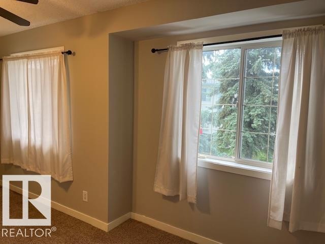 












16 West-1033 Youville Drive W

,
Edmonton,




AB
T6L 6V9

