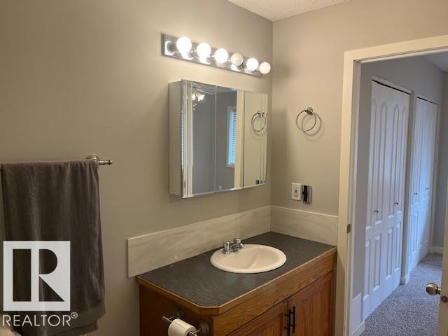 












16 West-1033 Youville Drive W

,
Edmonton,




AB
T6L 6V9

