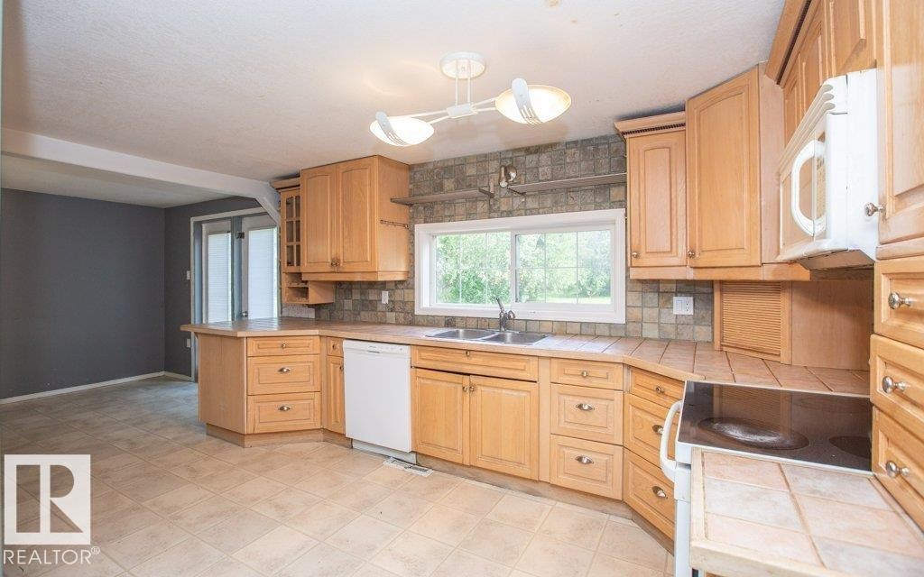 












62309 Hwy 801

,
Rural Westlock County,




AB
T0G 0S0

