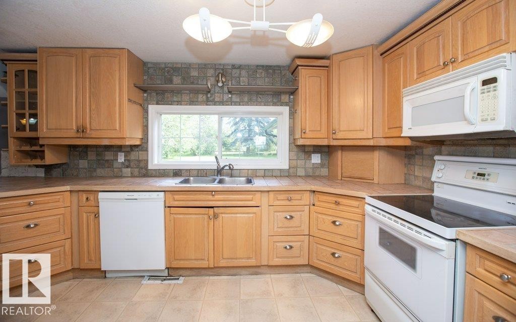 












62309 Hwy 801

,
Rural Westlock County,




AB
T0G 0S0

