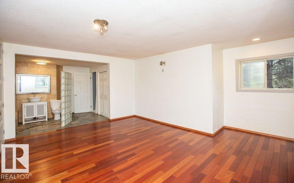 












62309 Hwy 801

,
Rural Westlock County,




AB
T0G 0S0

