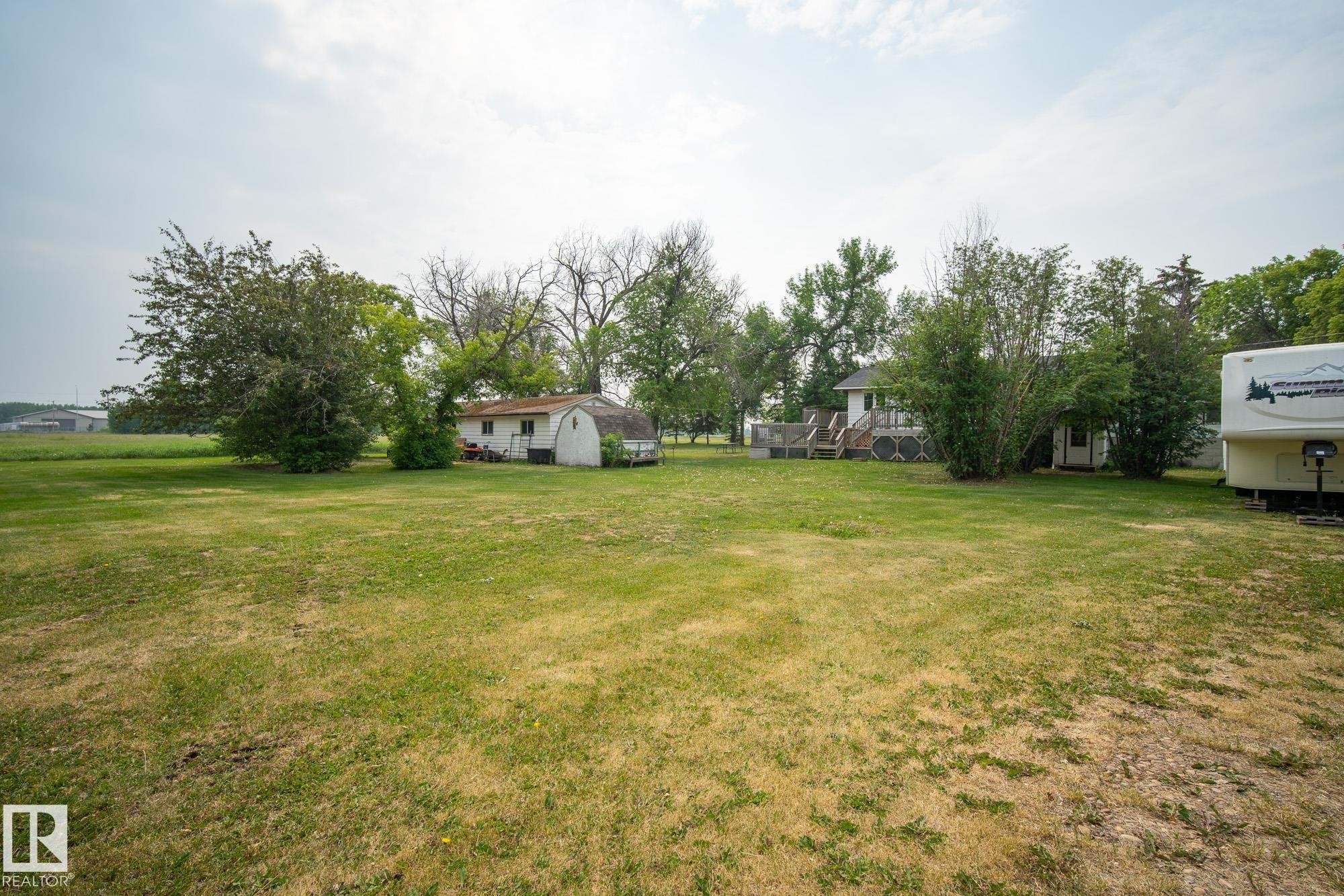 












320 1 Avenue

,
Thorhild,




AB
T0A 3J0

