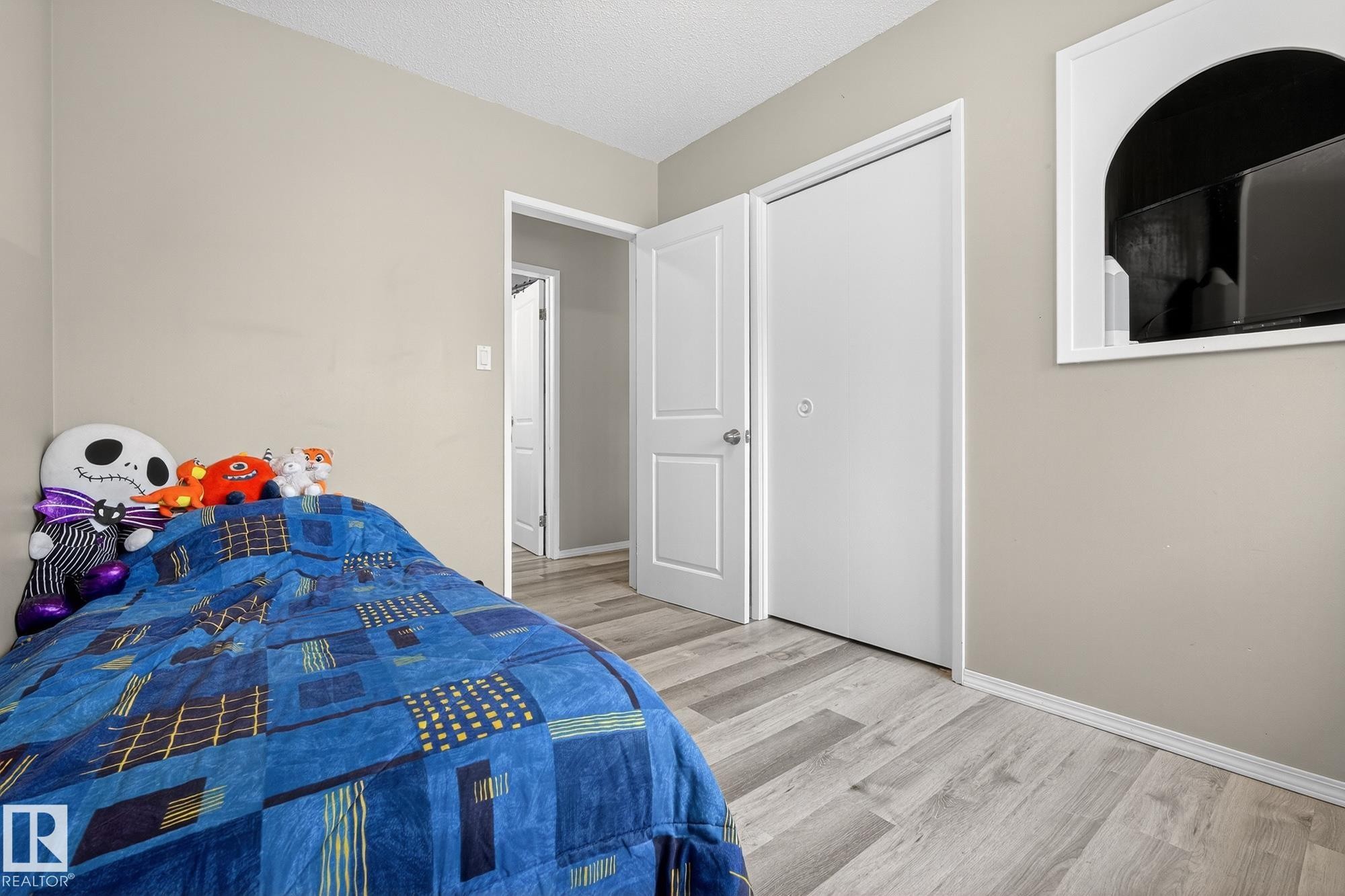 












320 1 Avenue

,
Thorhild,




AB
T0A 3J0

