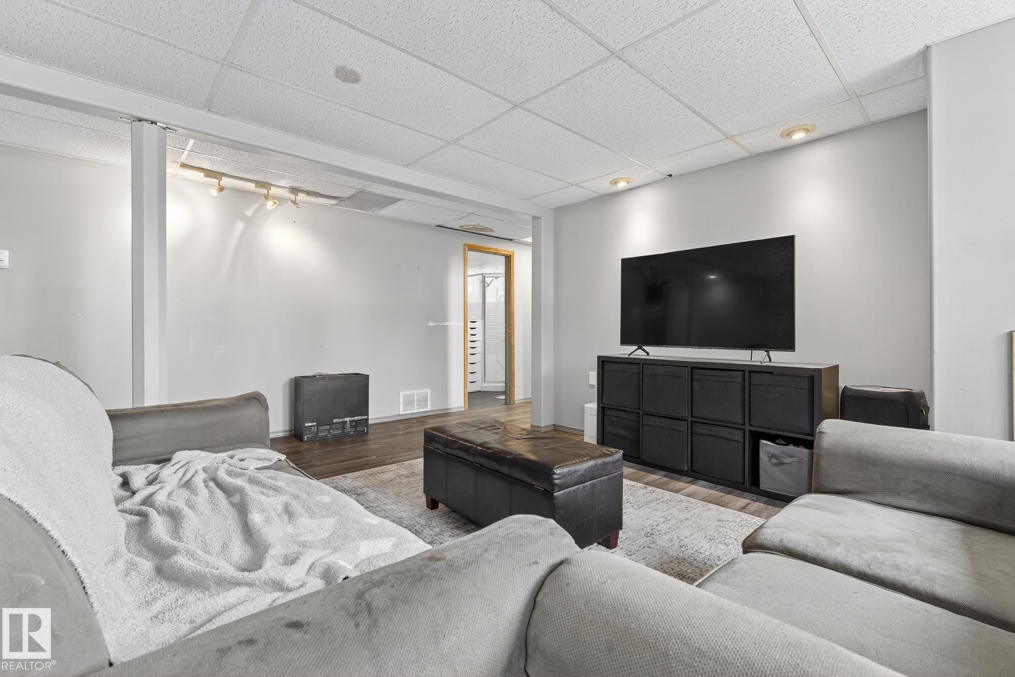 












320 1 Avenue

,
Thorhild,




AB
T0A 3J0

