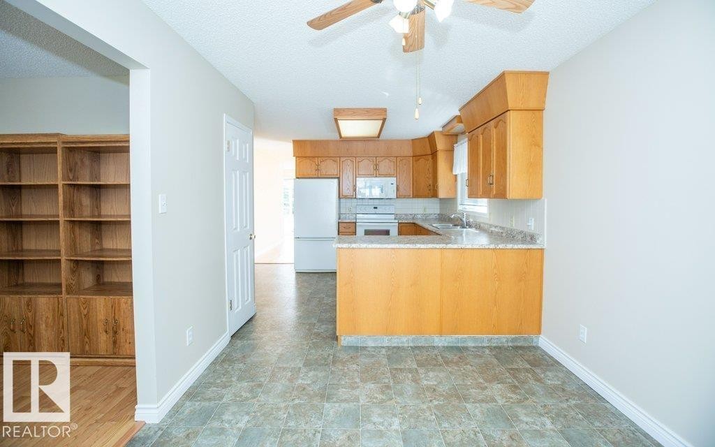 












30 11015 105 Avenue

,
Westlock,




AB
T7P 1A1


