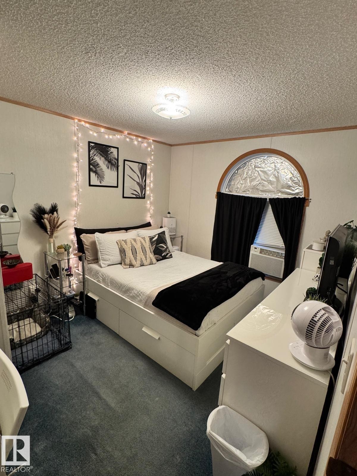 












388 evergreen Park NW

,
Edmonton,




AB
T5Y 4M2

