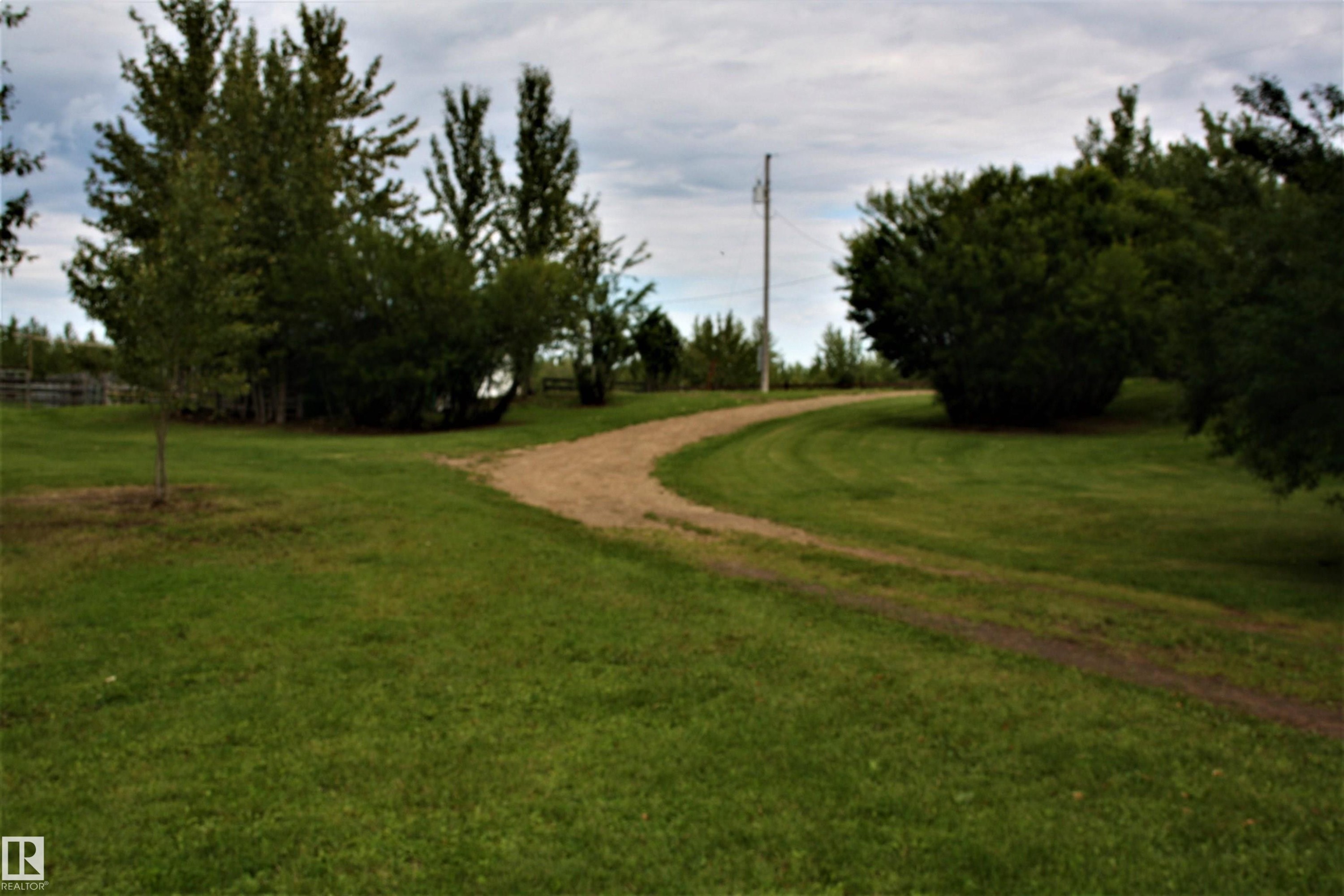 












26308 Hwy 663

,
Rural Westlock County,




AB
T0G 0Y0

