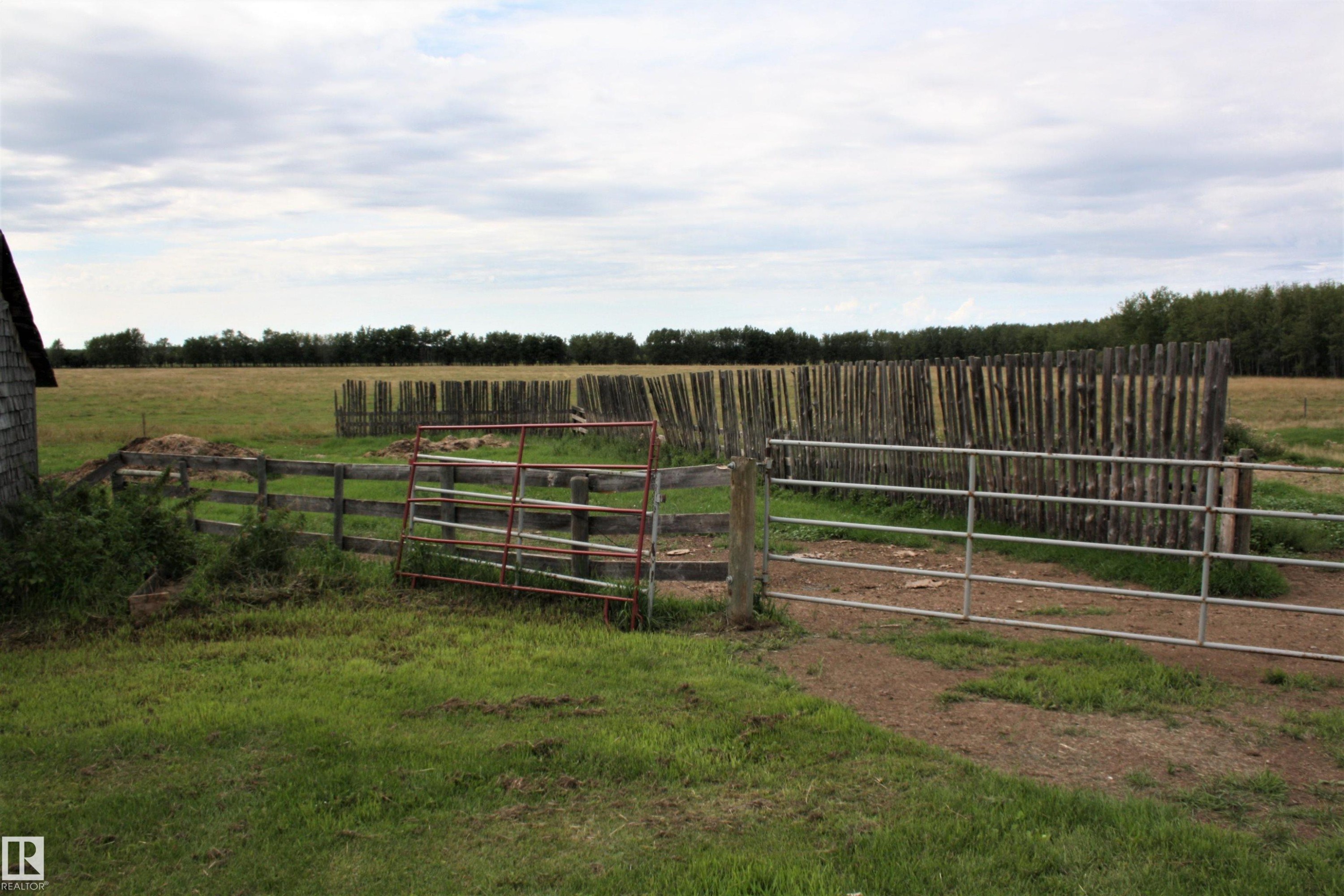 












26308 Hwy 663

,
Rural Westlock County,




AB
T0G 0Y0

