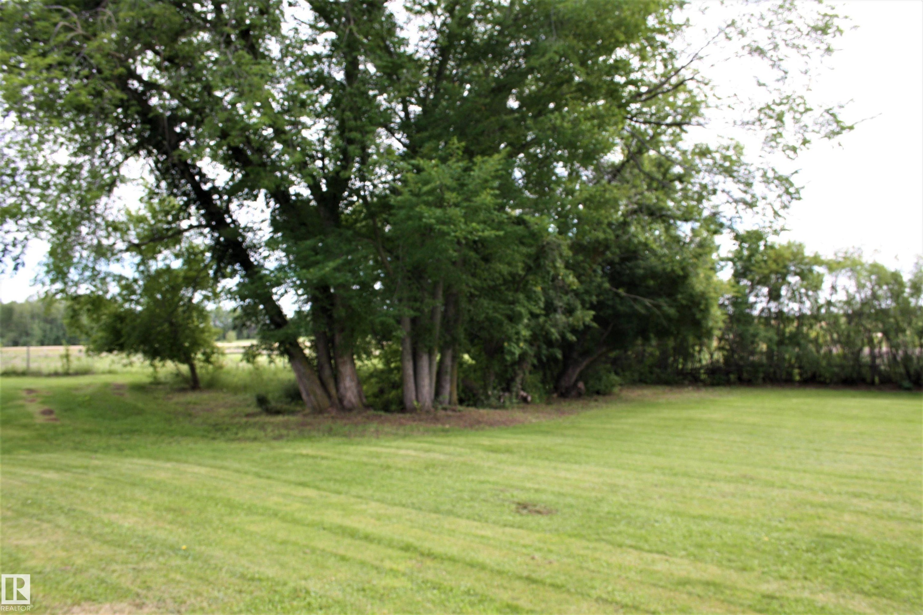 












26308 Hwy 663

,
Rural Westlock County,




AB
T0G 0Y0


