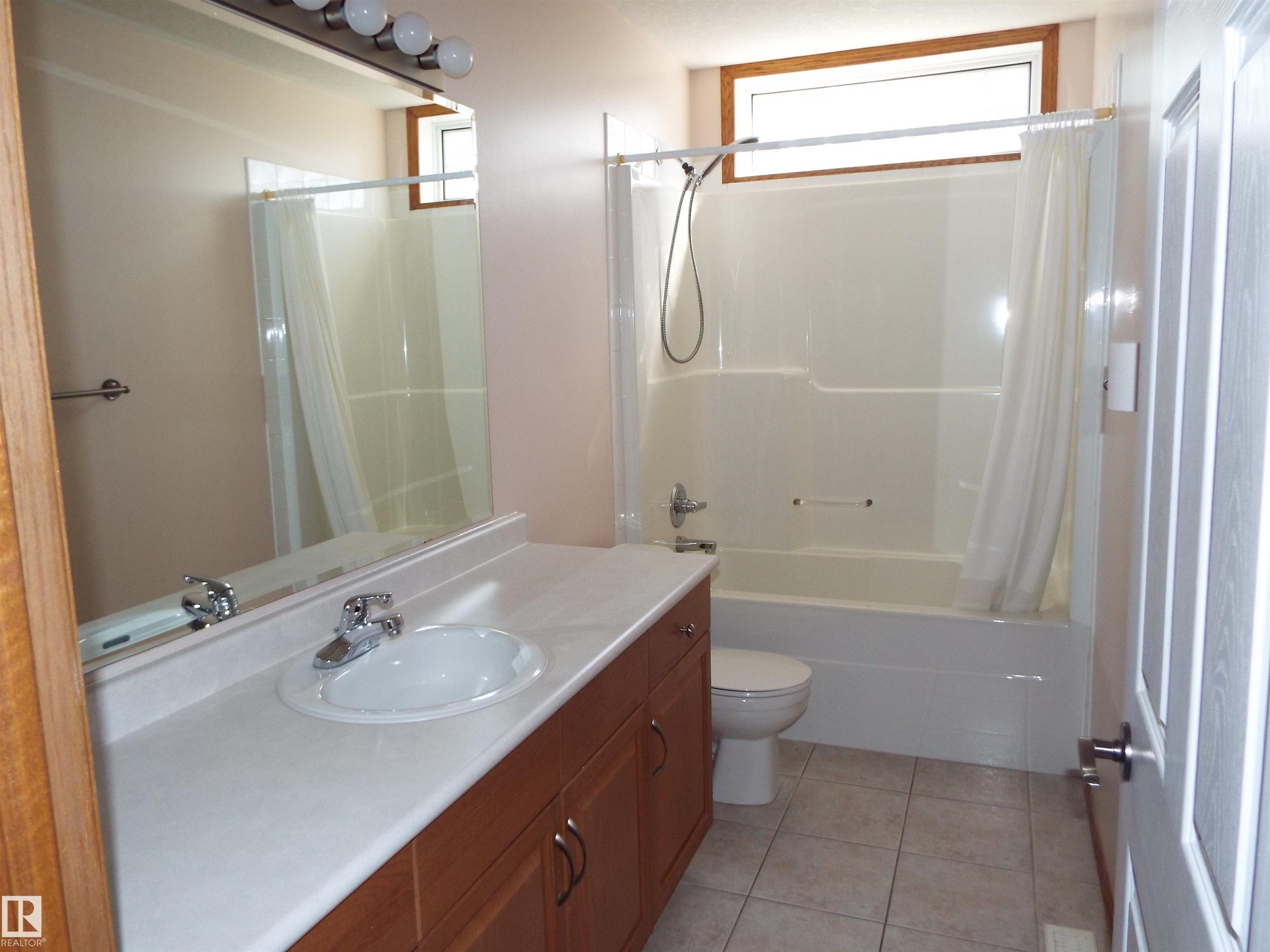 












102 4302 48 Street

,
Leduc,




AB
T9E 8J6

