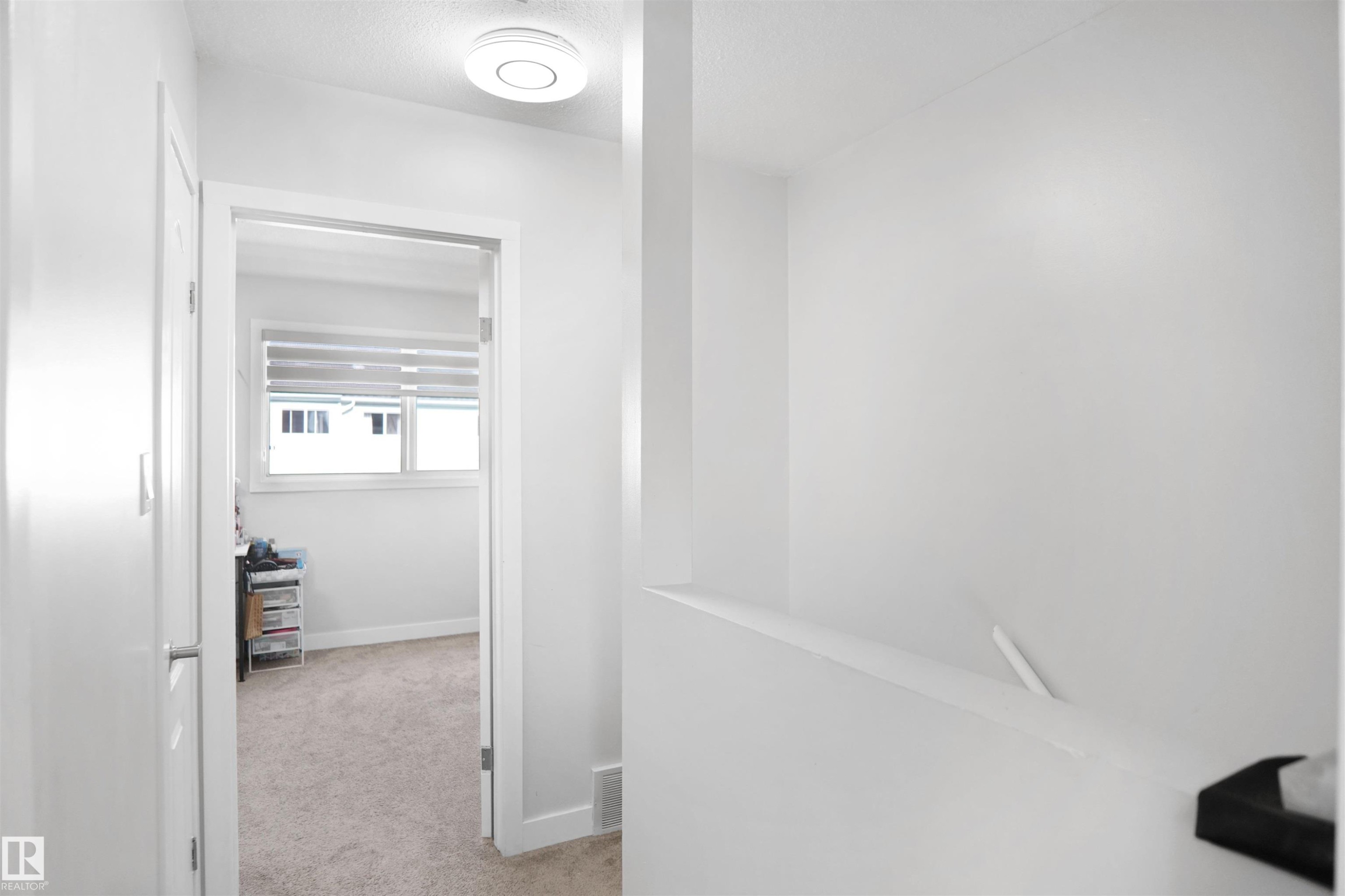 












237 DICKINSFIELD Court

,
Edmonton,




AB
T5E 5V8

