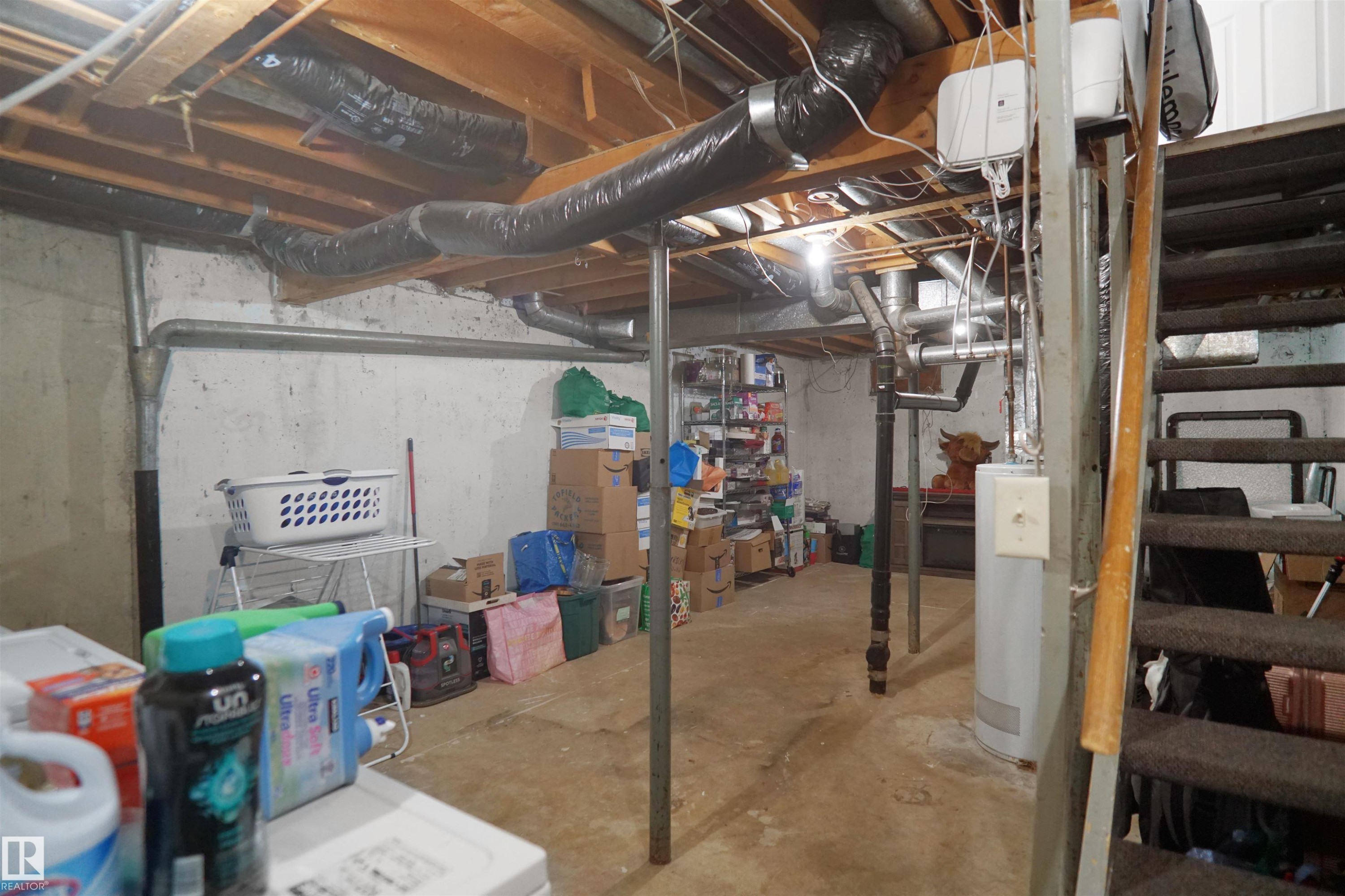 












237 DICKINSFIELD Court

,
Edmonton,




AB
T5E 5V8

