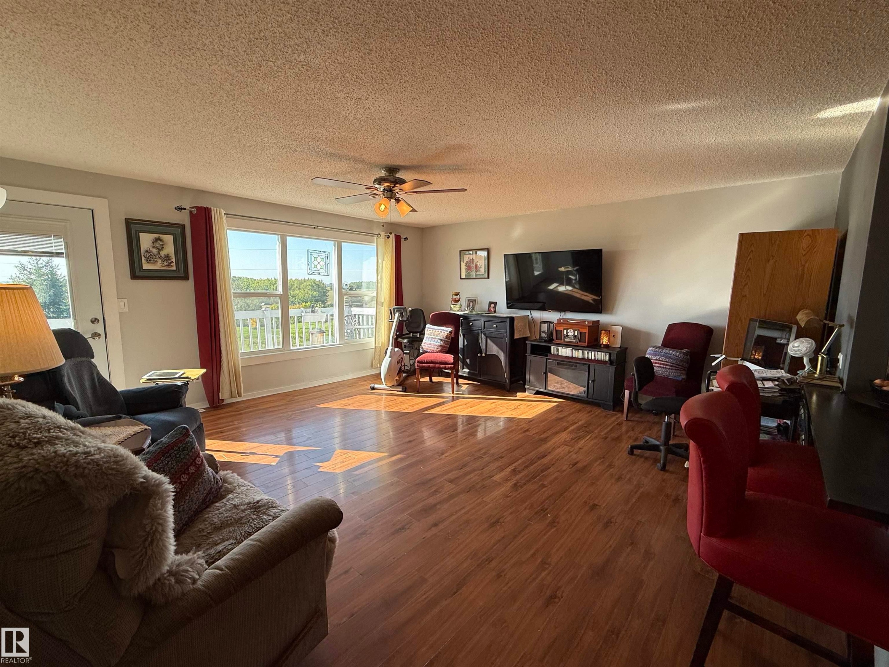 












56024 RGE RD 13

,
Rural Lac Ste. Anne County,




AB
T0E 1V0

