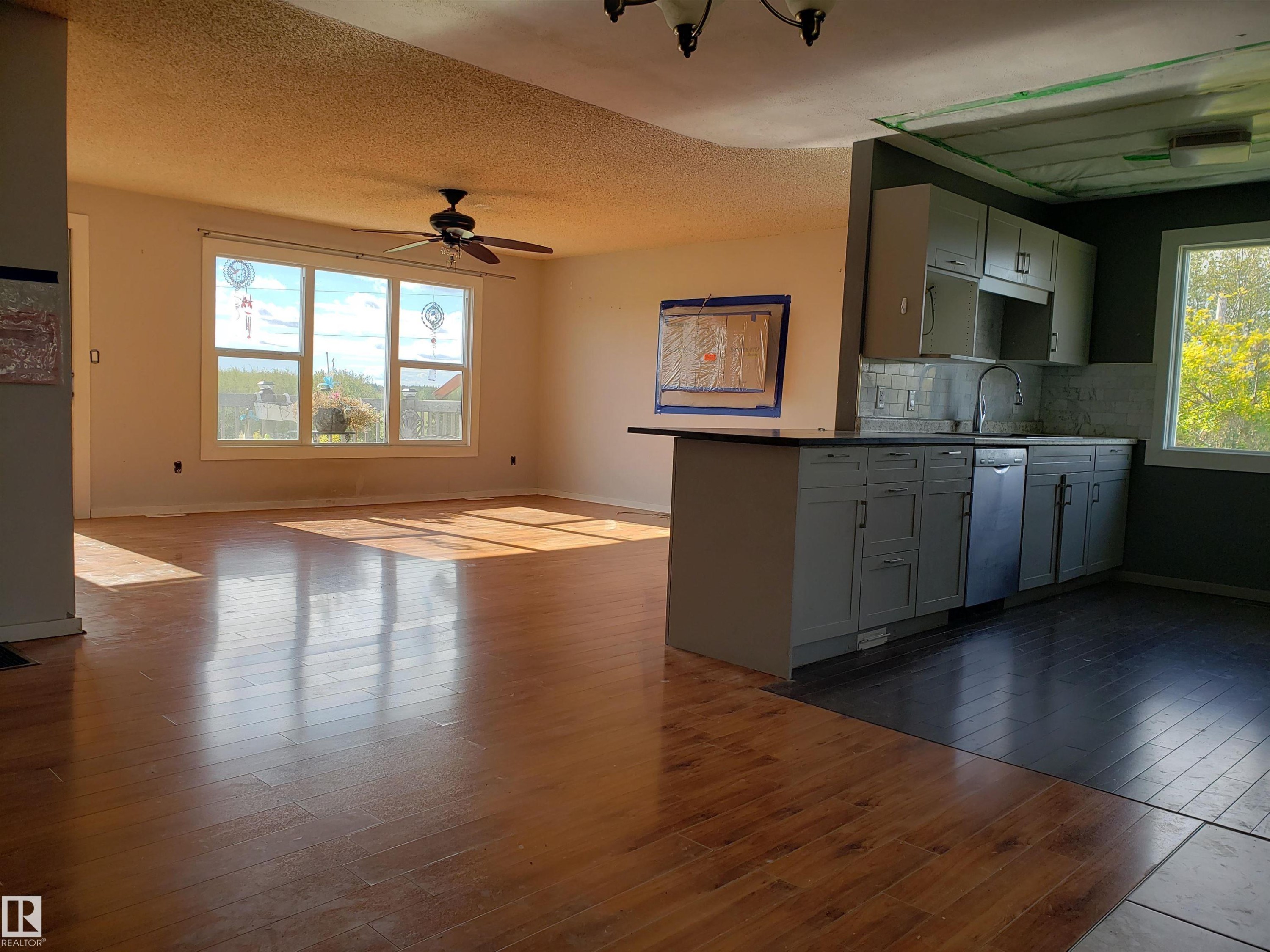 












56024 RGE RD 13

,
Rural Lac Ste. Anne County,




AB
T0E 1V0

