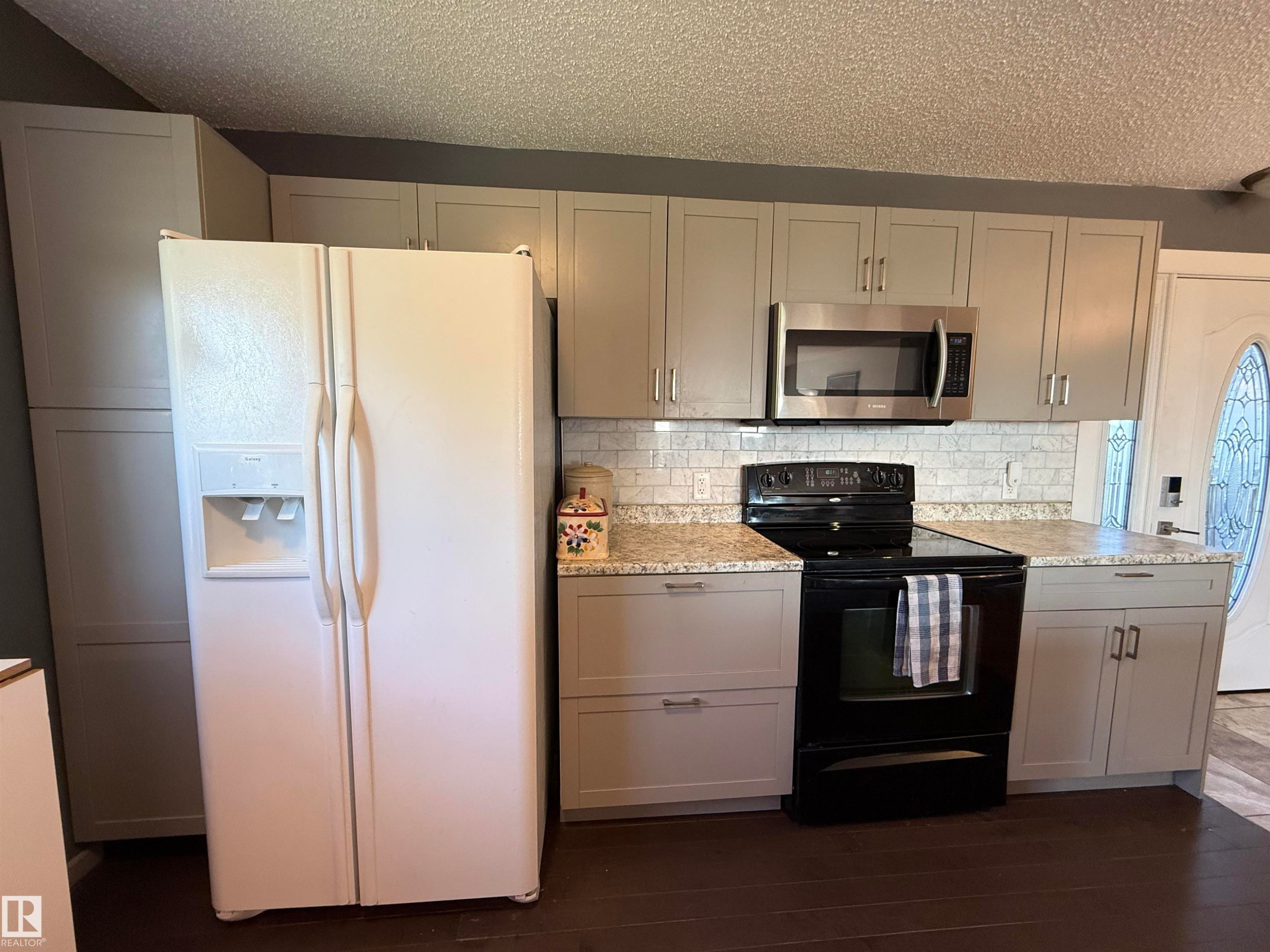 












56024 RGE RD 13

,
Rural Lac Ste. Anne County,




AB
T0E 1V0

