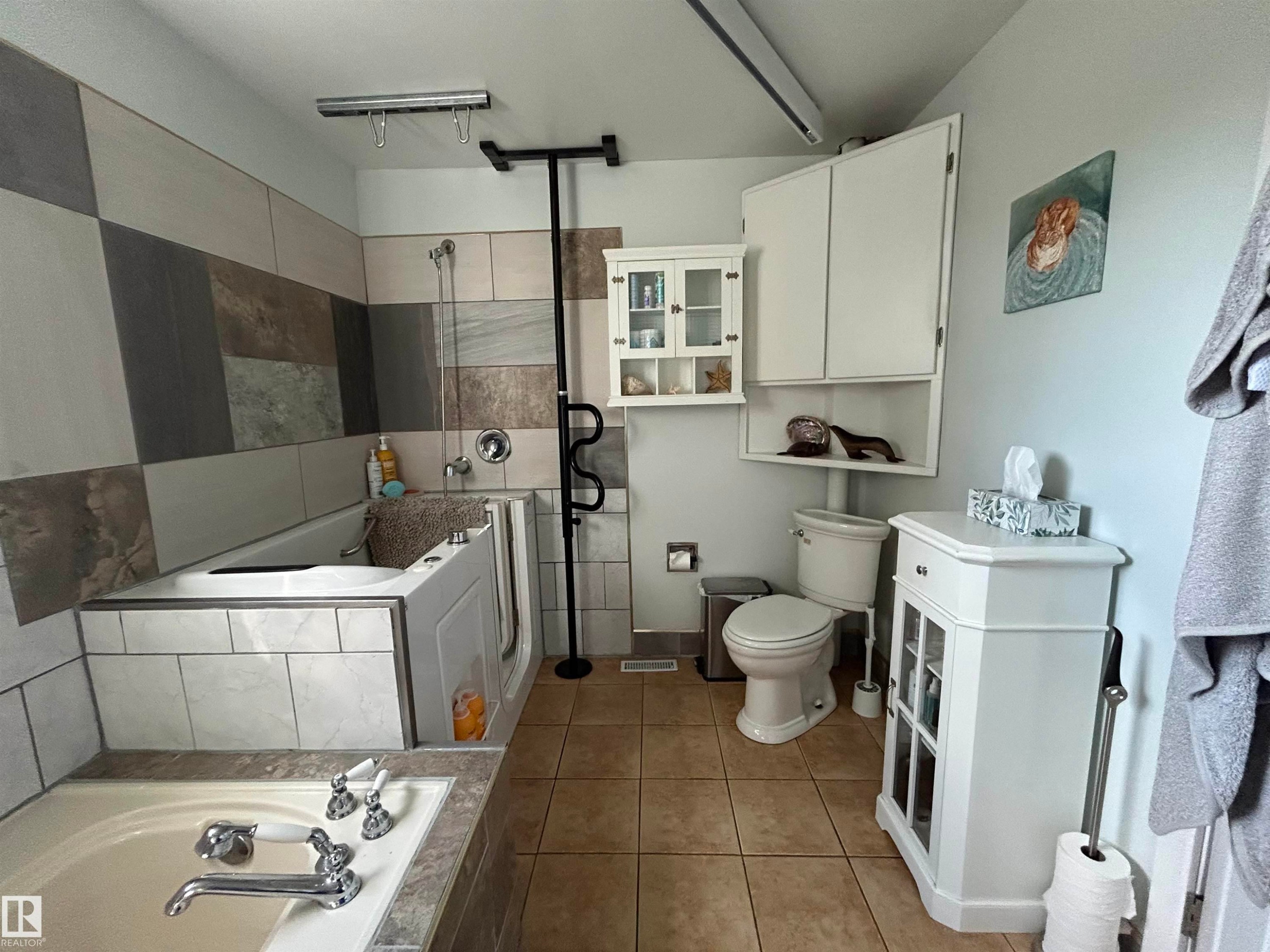 












56024 RGE RD 13

,
Rural Lac Ste. Anne County,




AB
T0E 1V0

