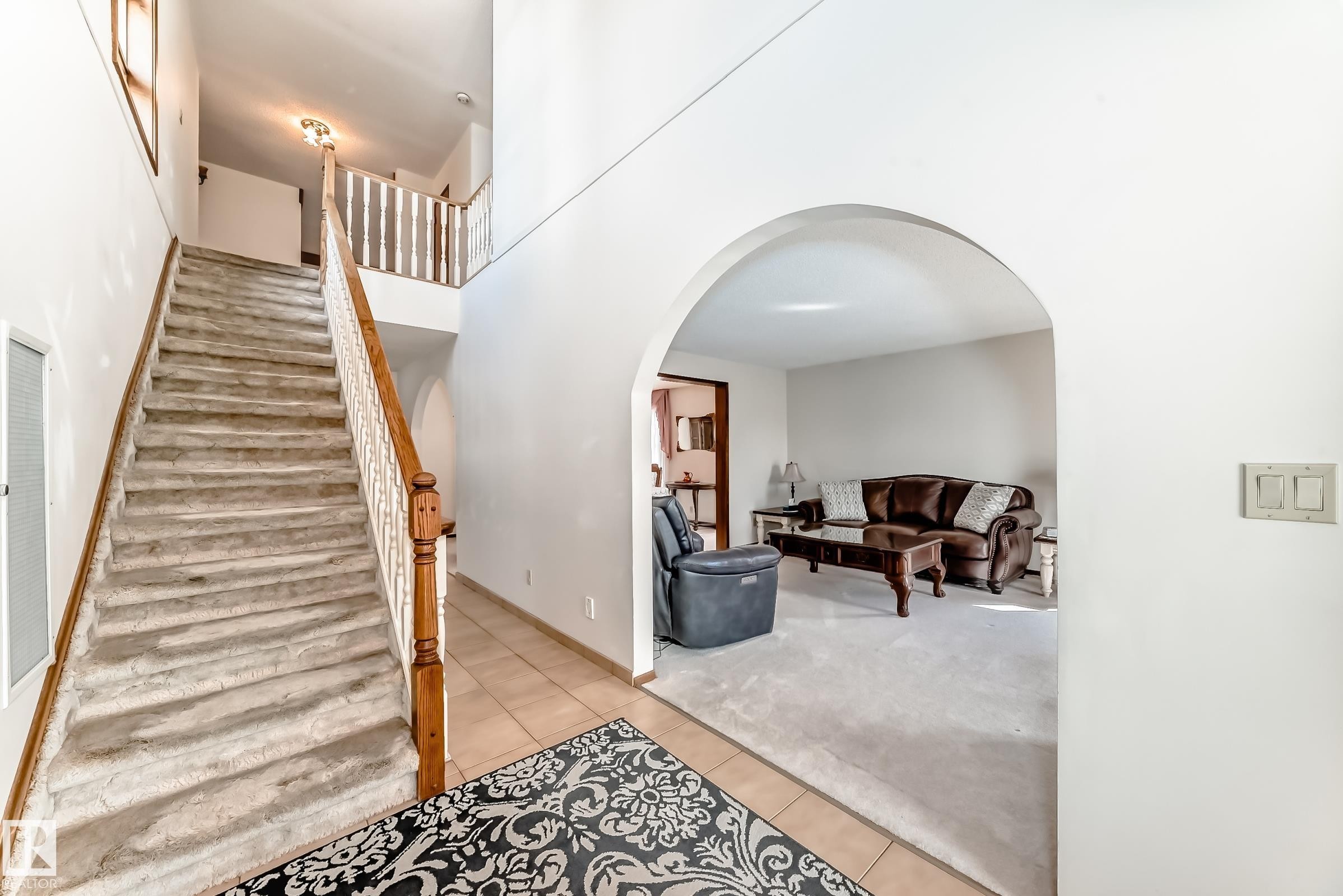 












8714 152B Avenue

,
Edmonton,




AB
T5E 6H2

