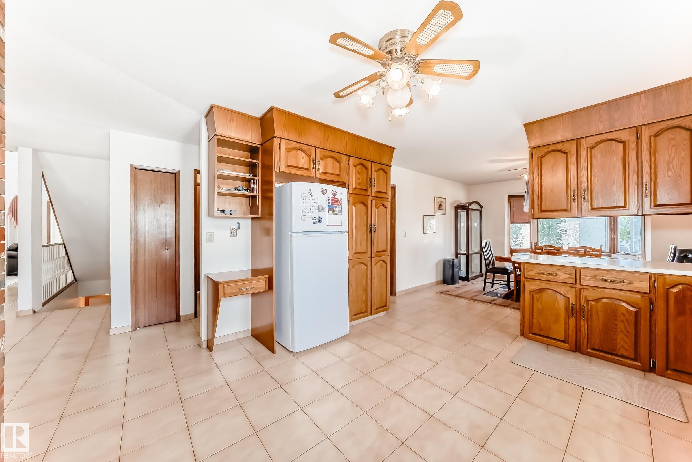 












8714 152B Avenue

,
Edmonton,




AB
T5E 6H2

