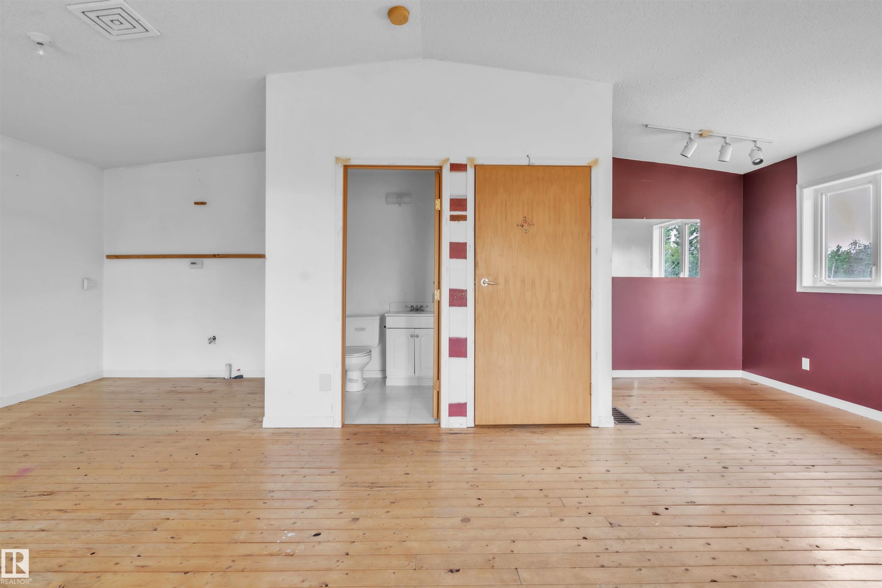 












63311 Rge Rd 433

,
Rural Bonnyville M.D.,




AB
T9M 1P2

