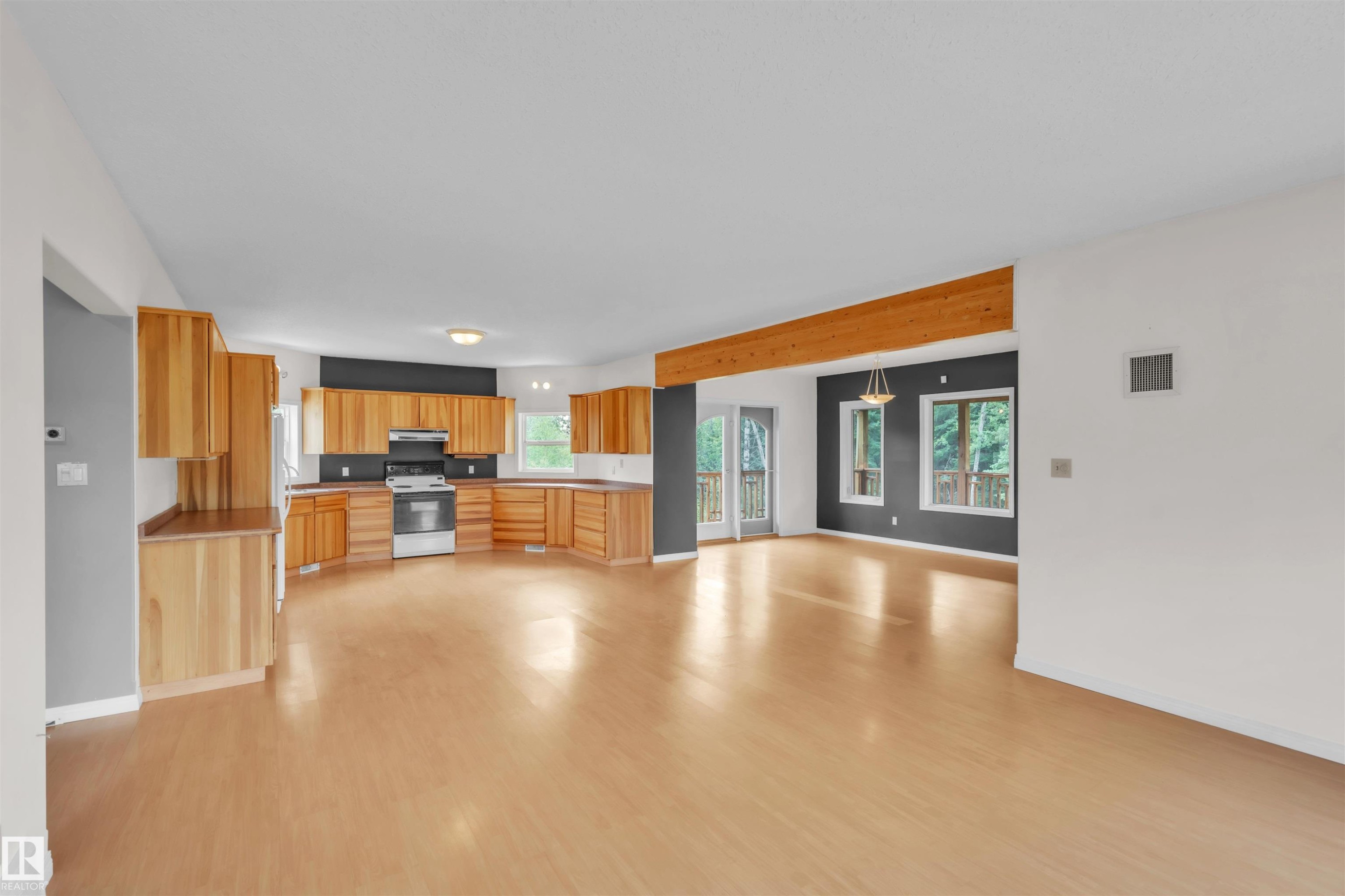 












63311 Rge Rd 433

,
Rural Bonnyville M.D.,




AB
T9M 1P2

