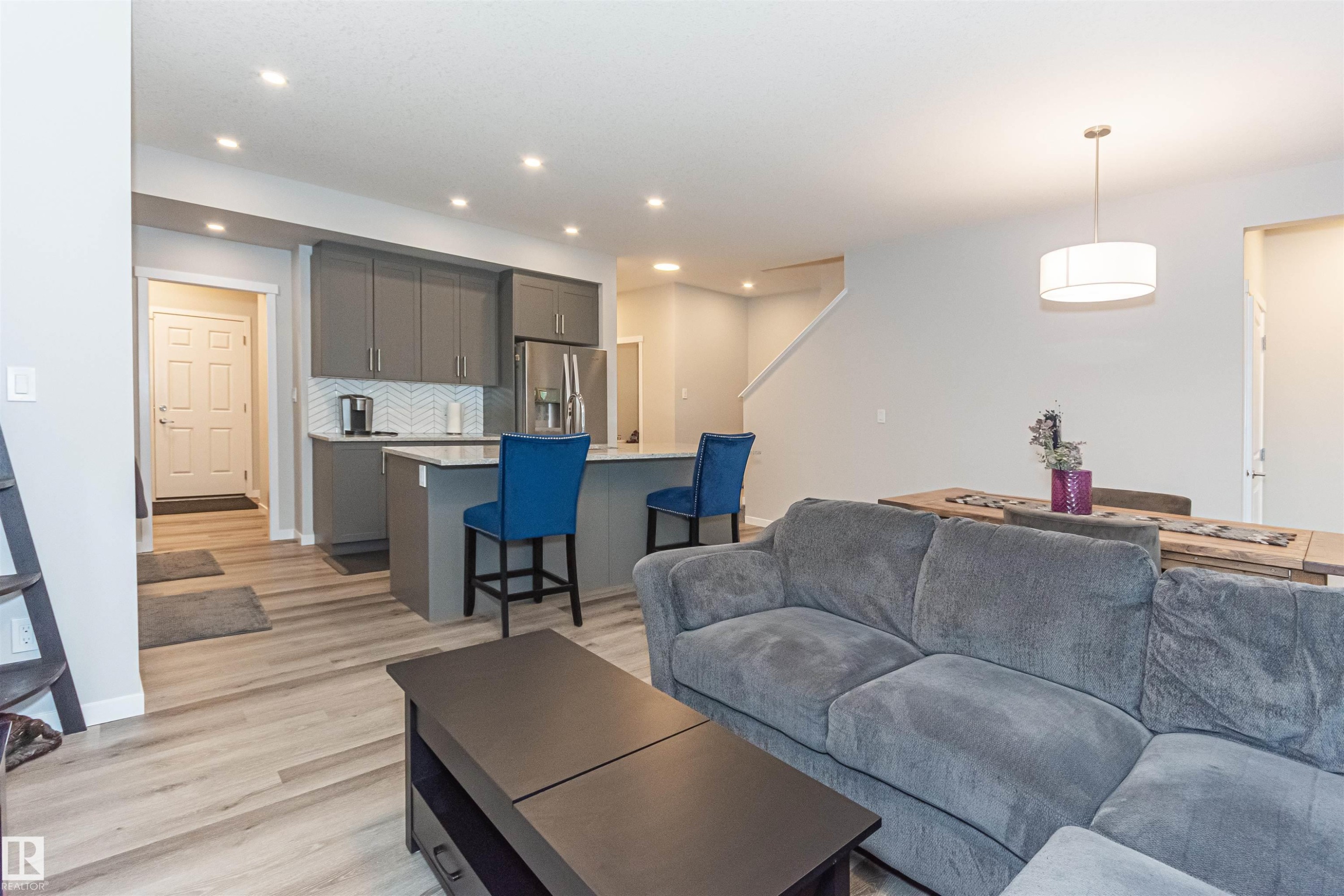 












1395 SECORD LANDING

,
Edmonton,




AB
T5T 7A7

