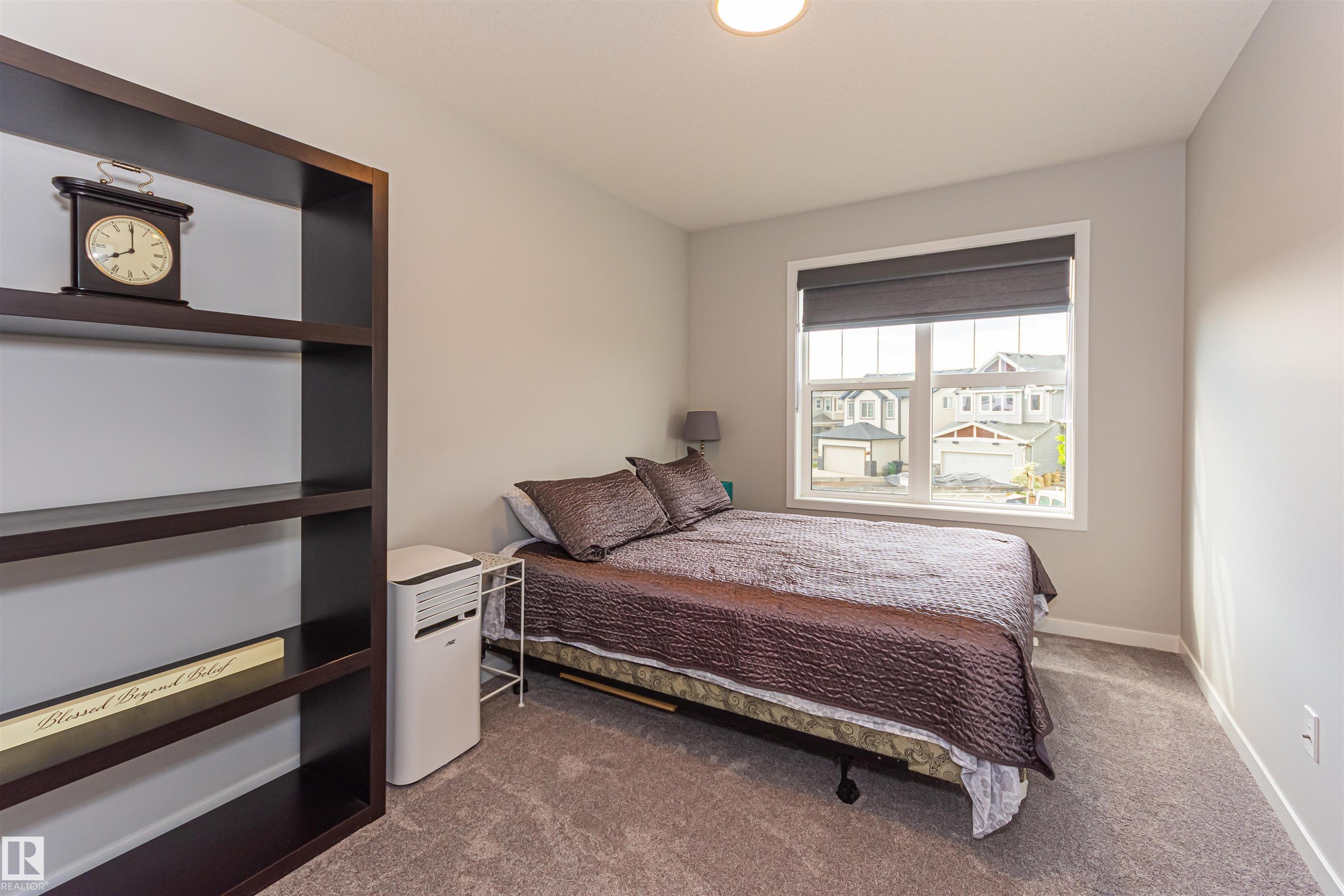 












1395 SECORD LANDING

,
Edmonton,




AB
T5T 7A7

