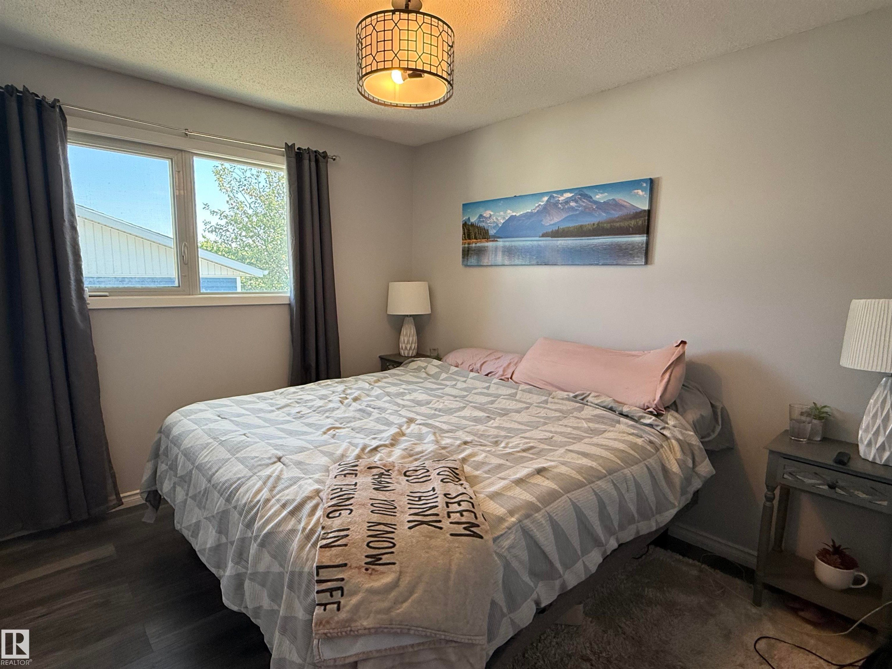 












14919 96 Street NW

,
Edmonton,




AB
T5E 4B9

