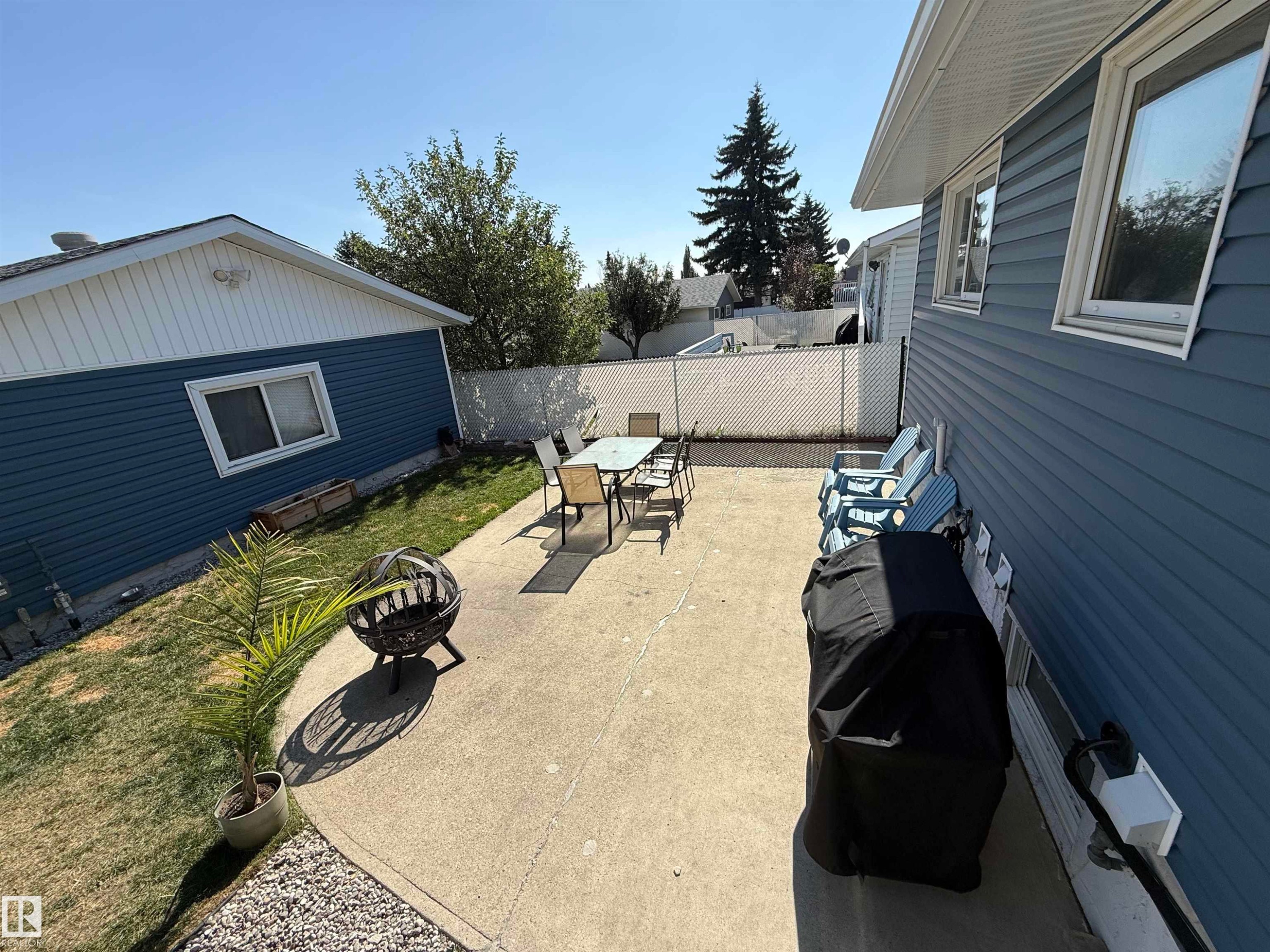 












14919 96 Street NW

,
Edmonton,




AB
T5E 4B9

