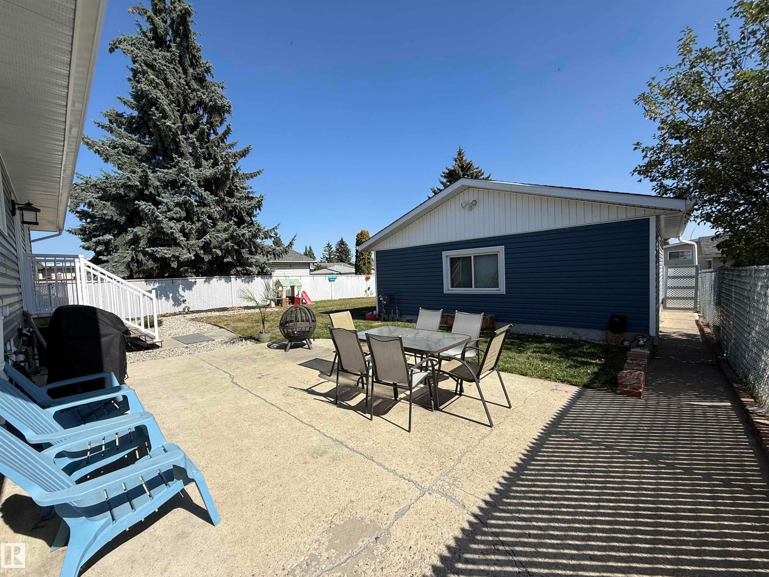 












14919 96 Street NW

,
Edmonton,




AB
T5E 4B9

