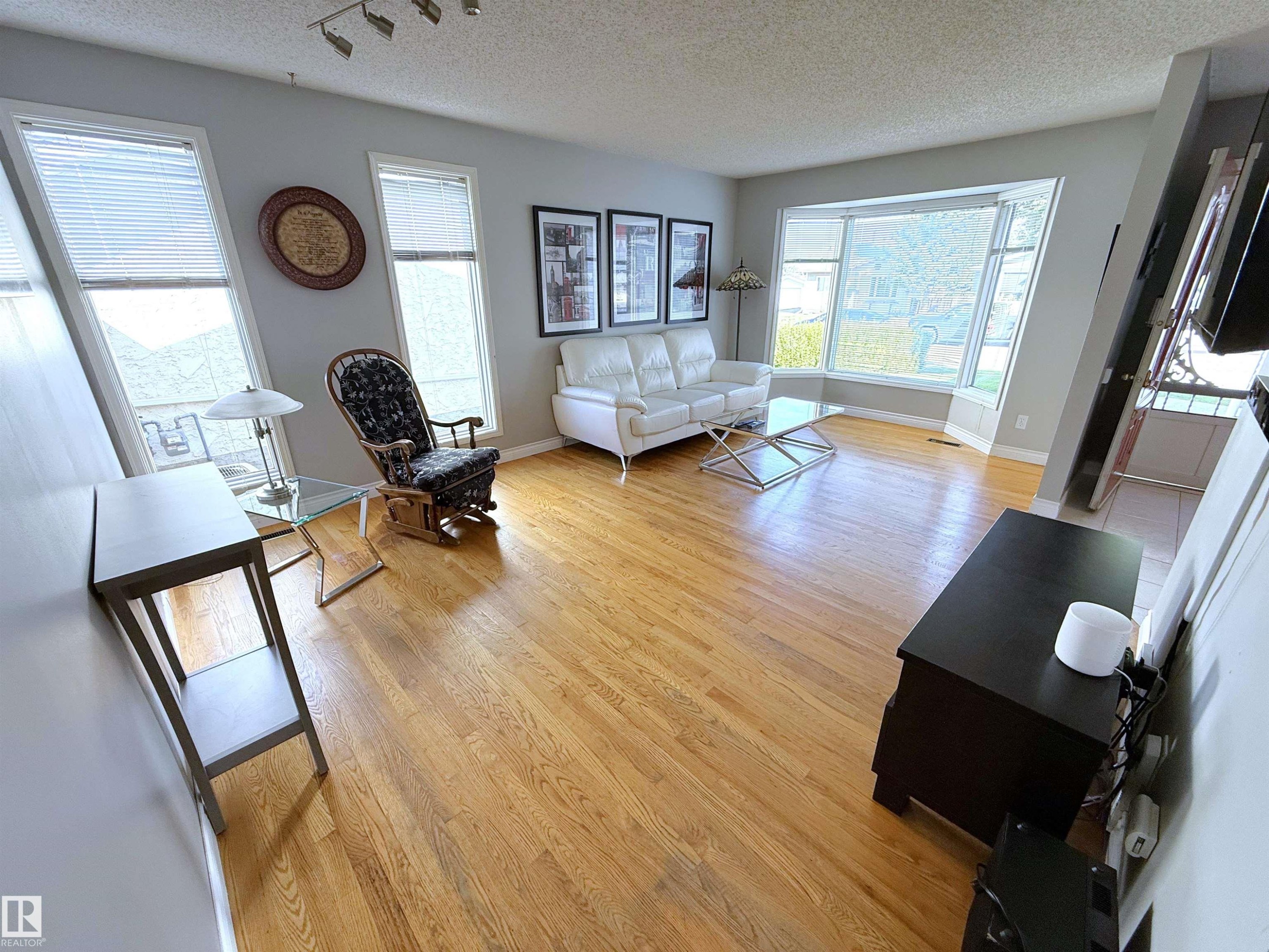 












123 WESTBOURNE Road

,
Spruce Grove,




AB
T7X 1S3

