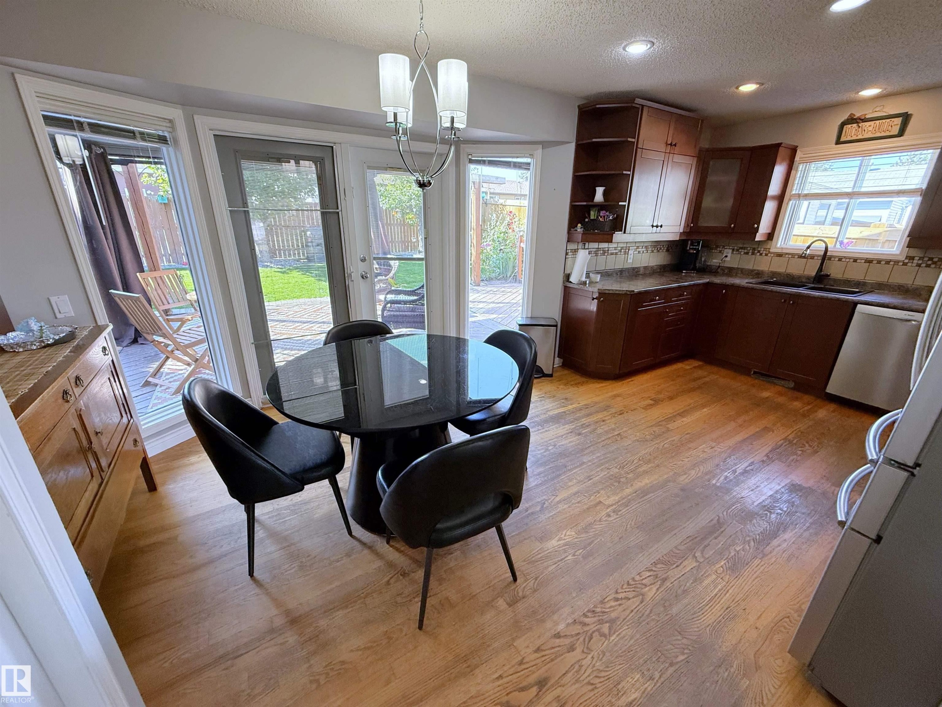 












123 WESTBOURNE Road

,
Spruce Grove,




AB
T7X 1S3

