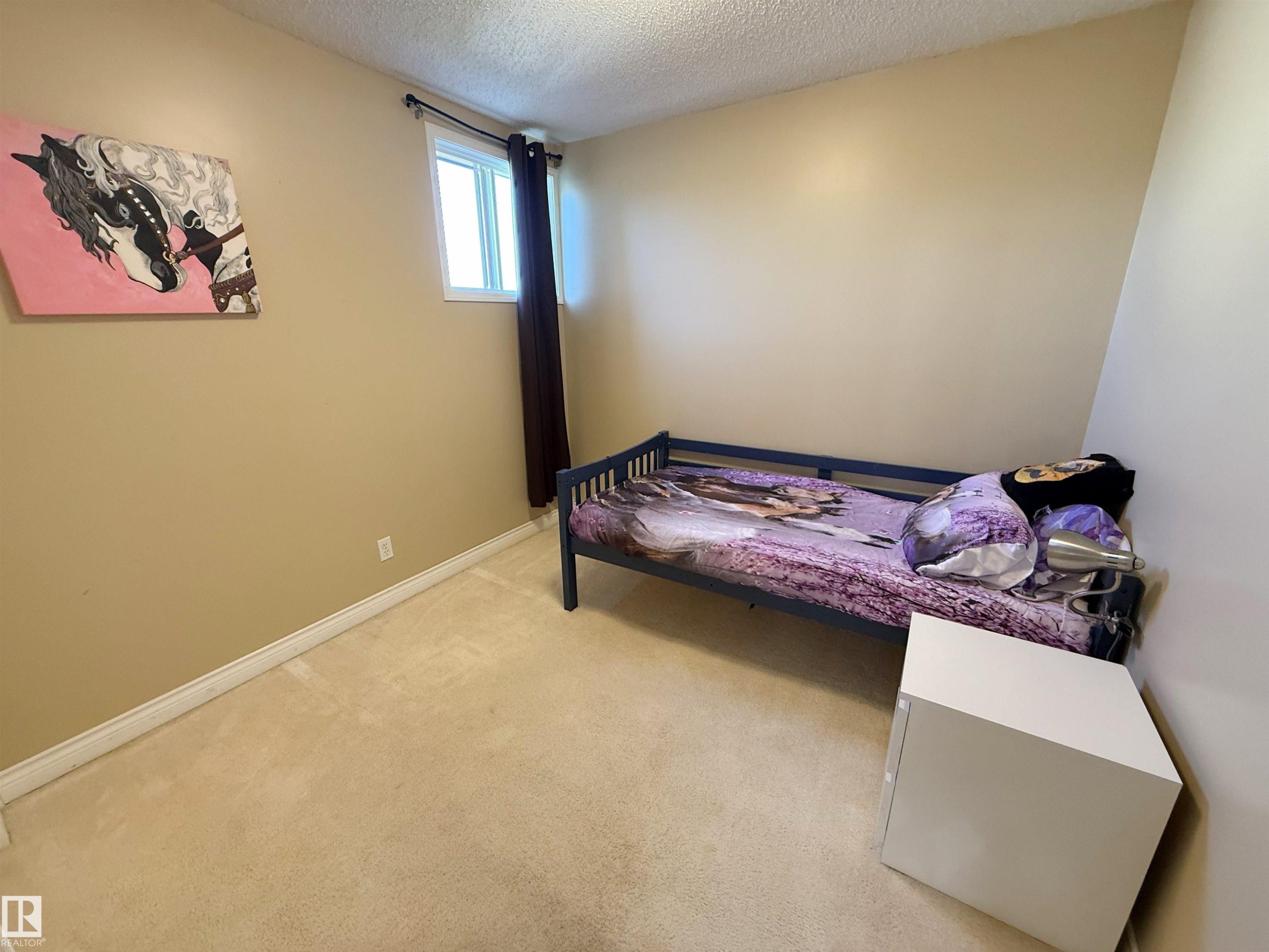 












123 WESTBOURNE Road

,
Spruce Grove,




AB
T7X 1S3

