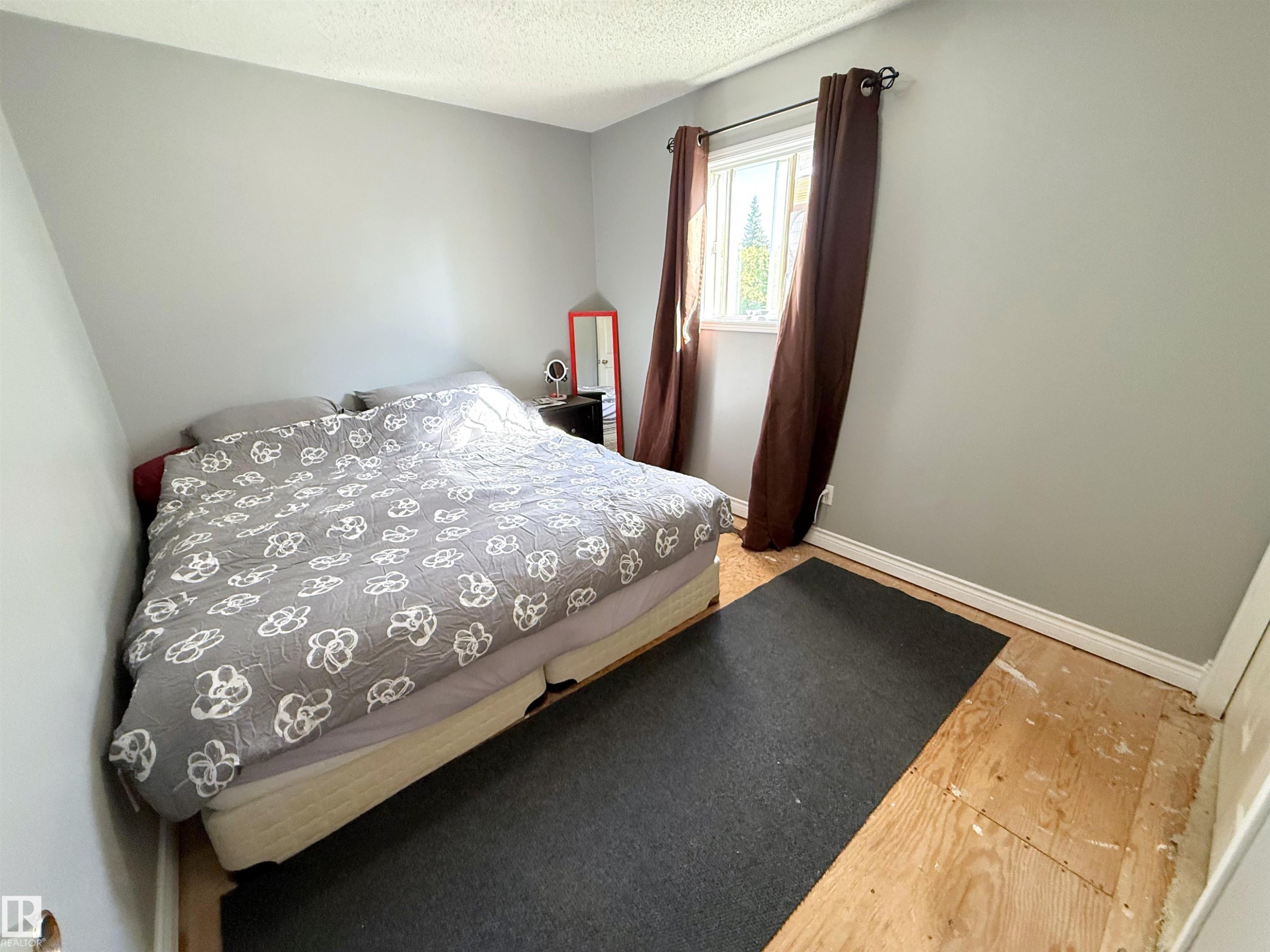












123 WESTBOURNE Road

,
Spruce Grove,




AB
T7X 1S3

