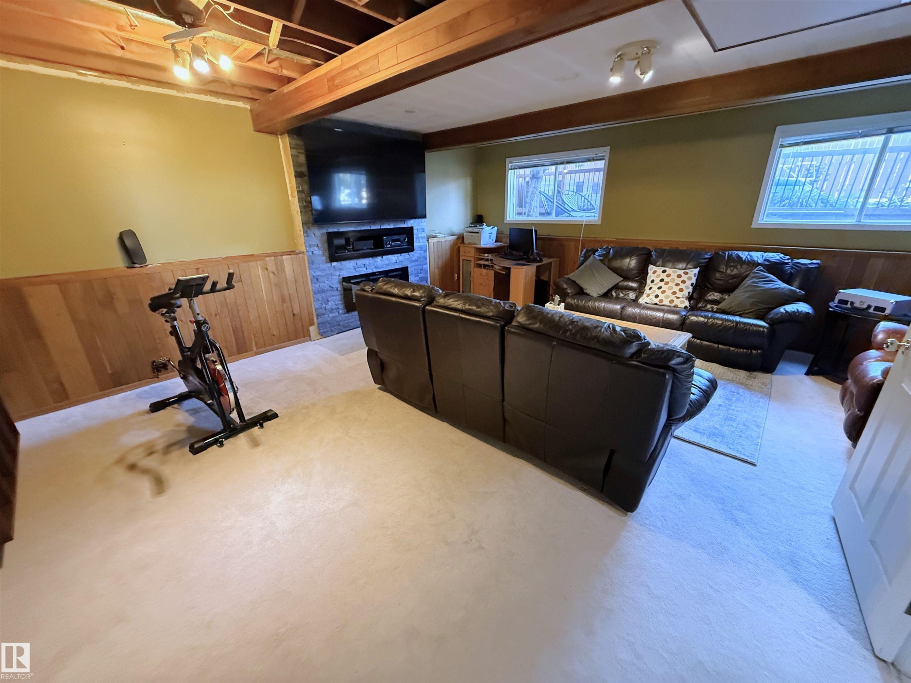 












123 WESTBOURNE Road

,
Spruce Grove,




AB
T7X 1S3

