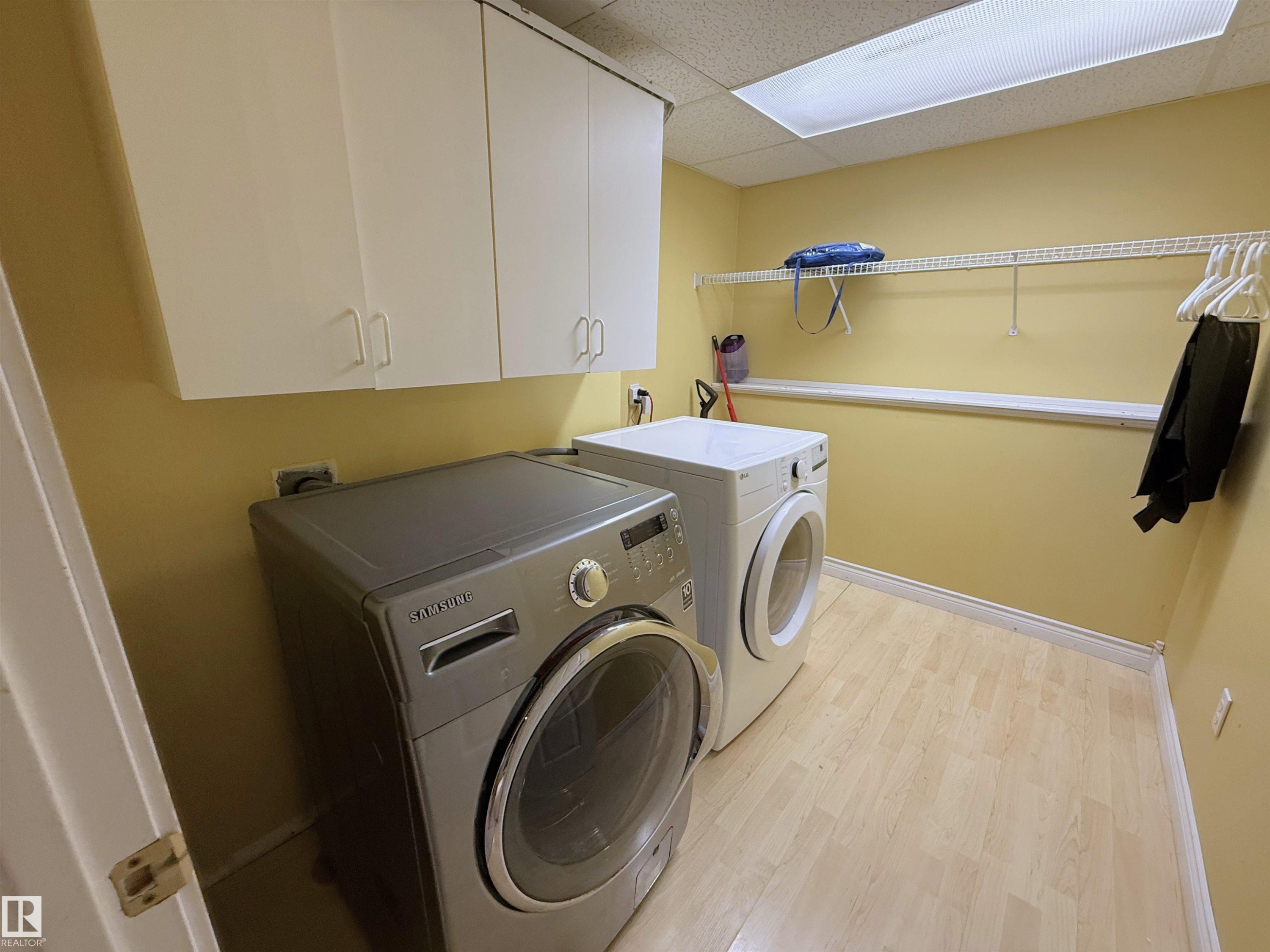 












123 WESTBOURNE Road

,
Spruce Grove,




AB
T7X 1S3


