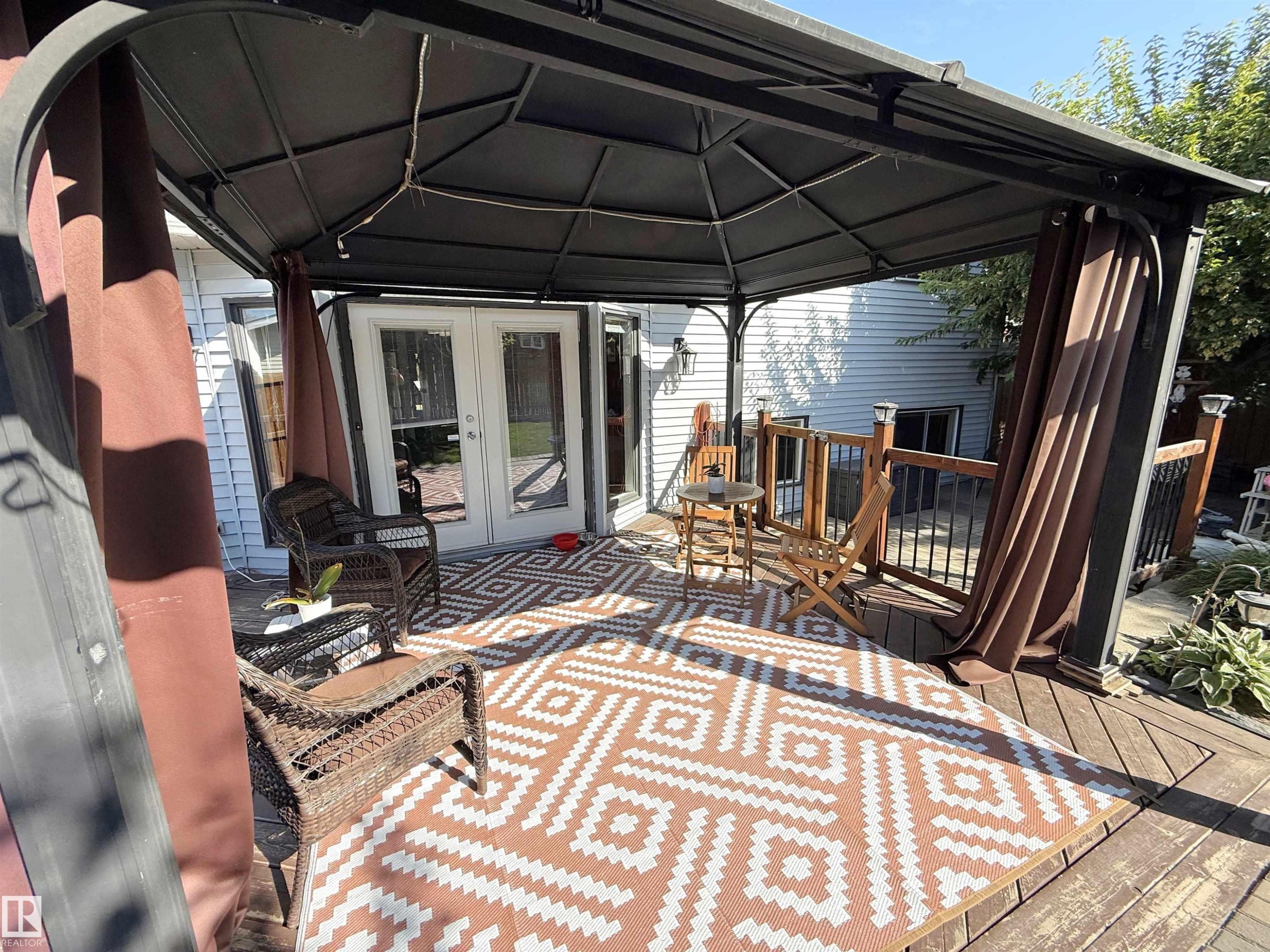












123 WESTBOURNE Road

,
Spruce Grove,




AB
T7X 1S3

