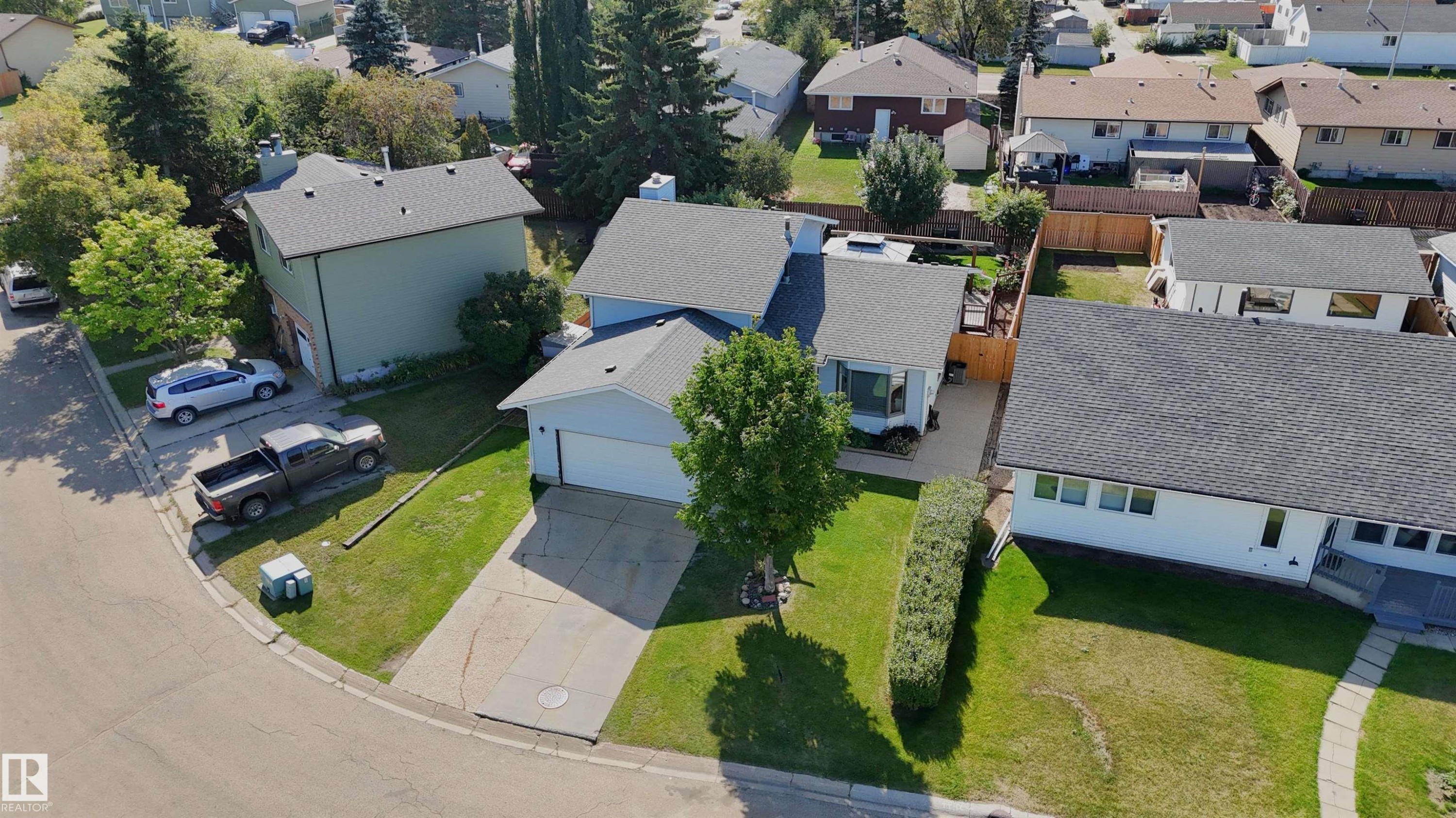 












123 WESTBOURNE Road

,
Spruce Grove,




AB
T7X 1S3

