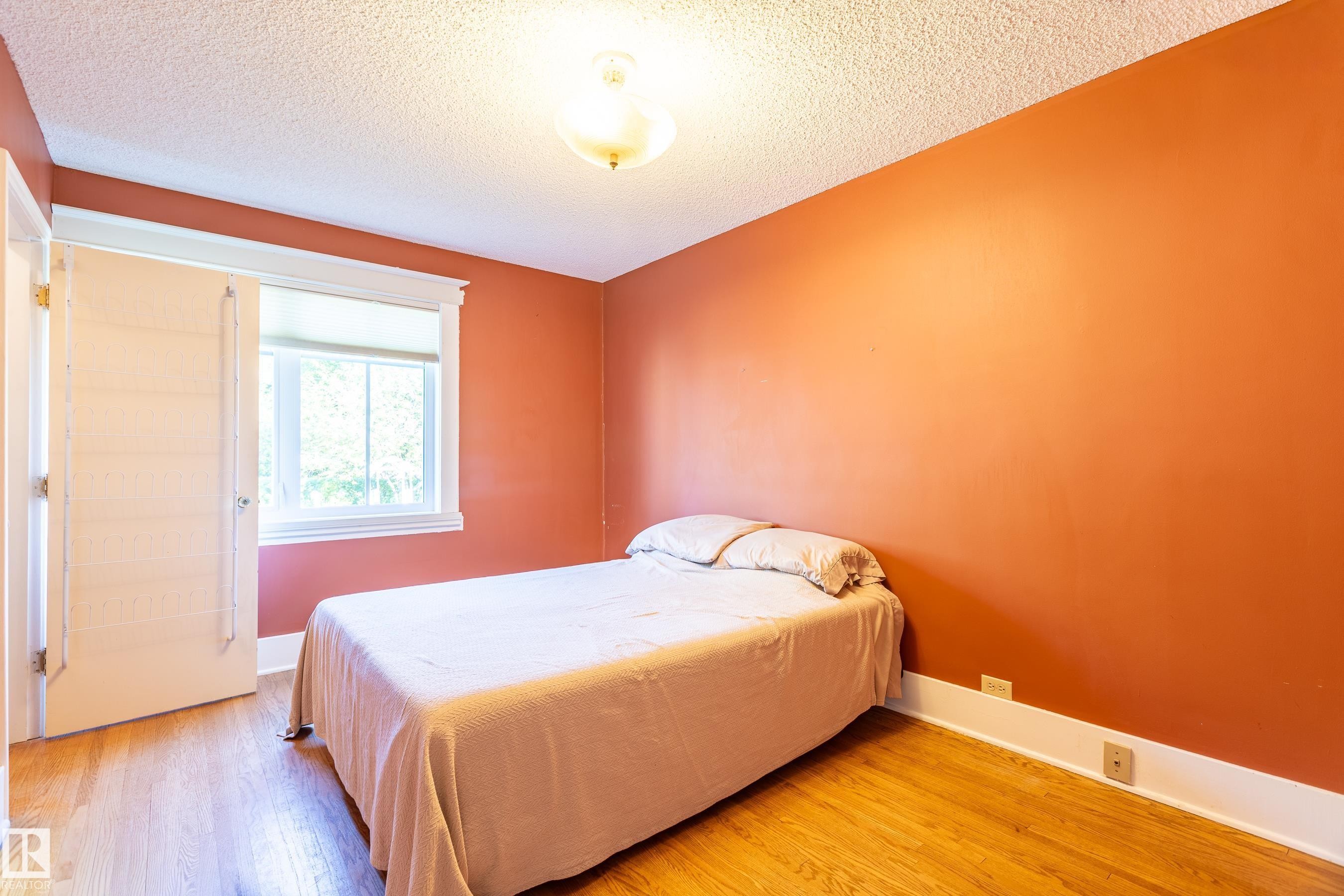 












10016 105 Street

,
Westlock,




AB
T7P 1V2

