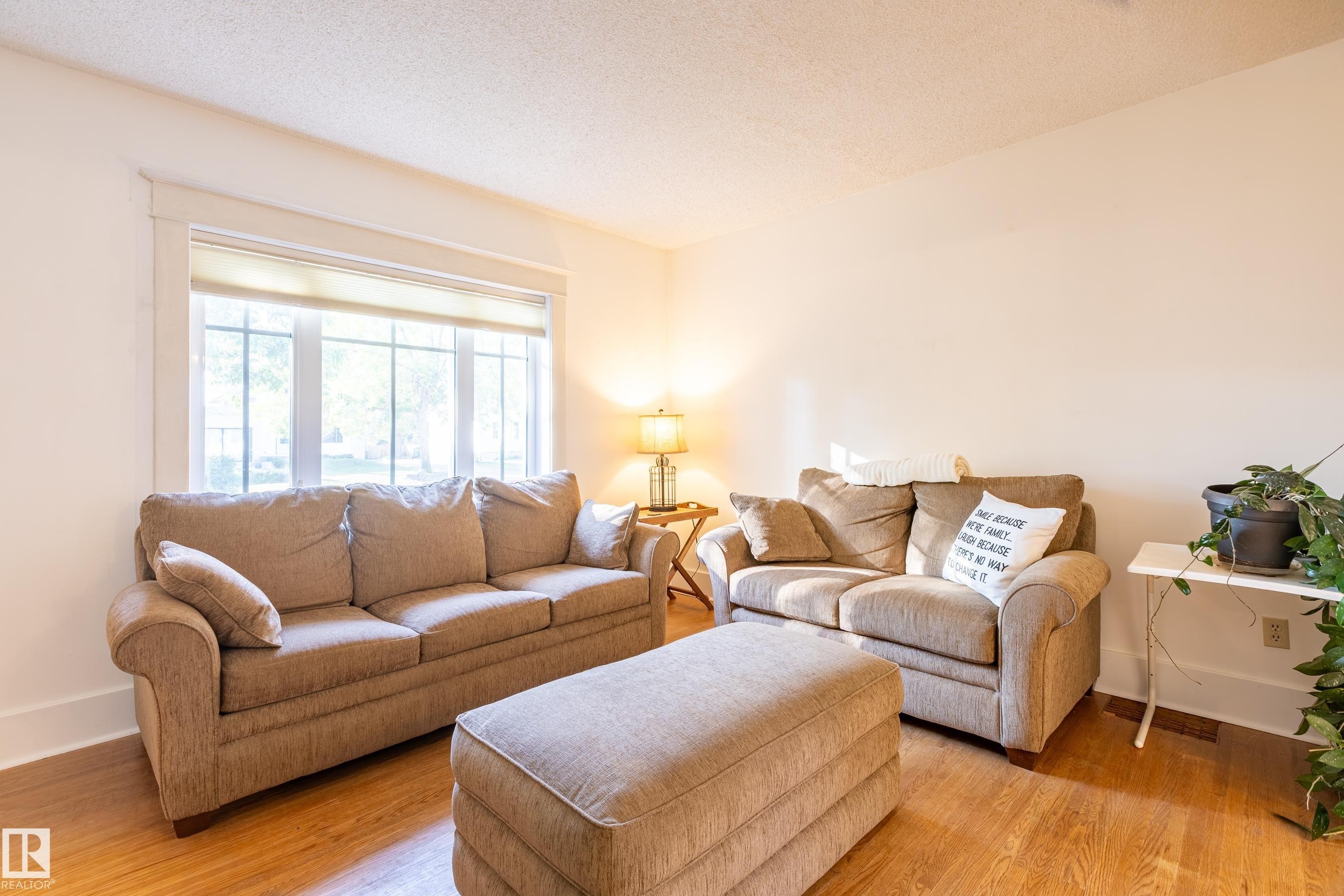 












10016 105 Street

,
Westlock,




AB
T7P 1V2

